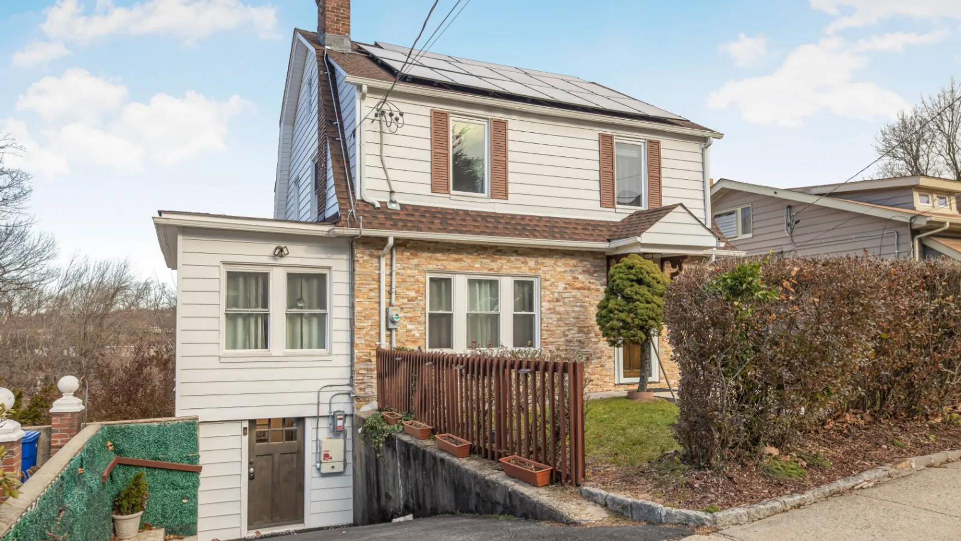 Property at 248 Rockne Rd, Yonkers, NY 10701 2