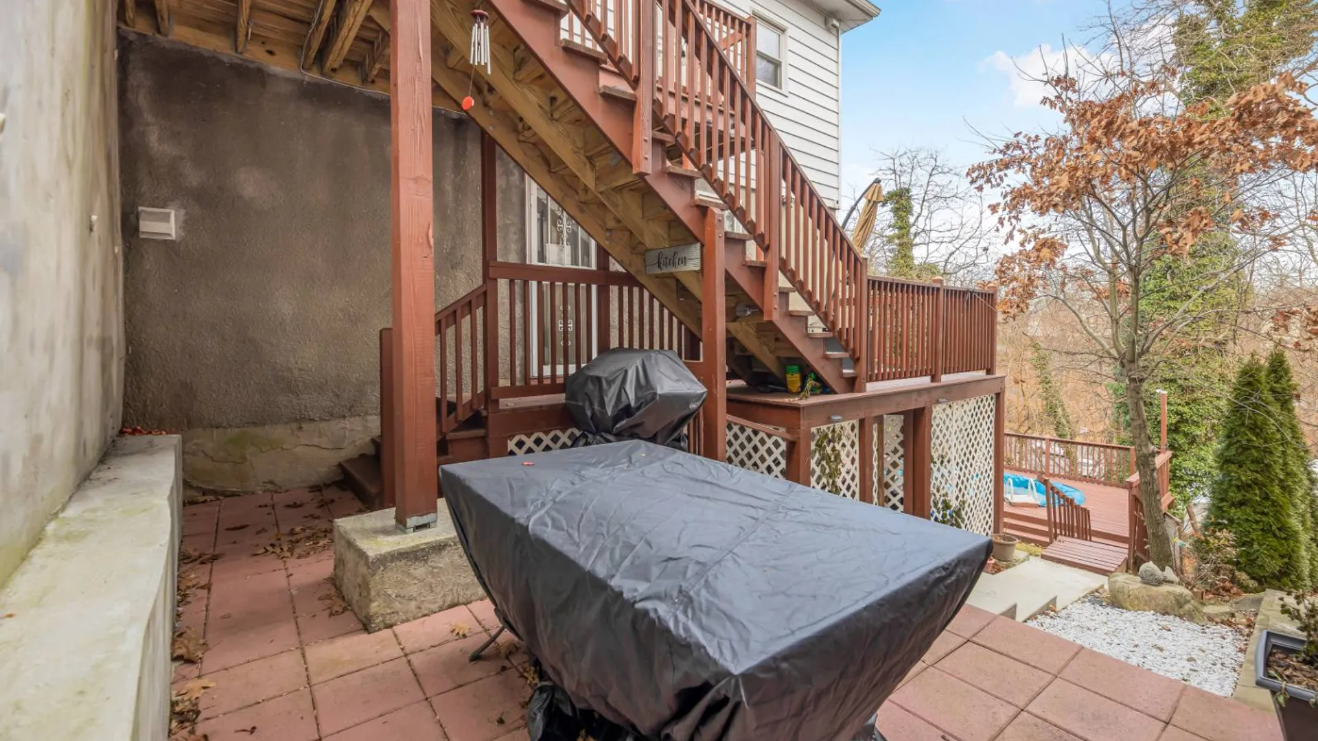 Property at 248 Rockne Rd, Yonkers, NY 10701 9