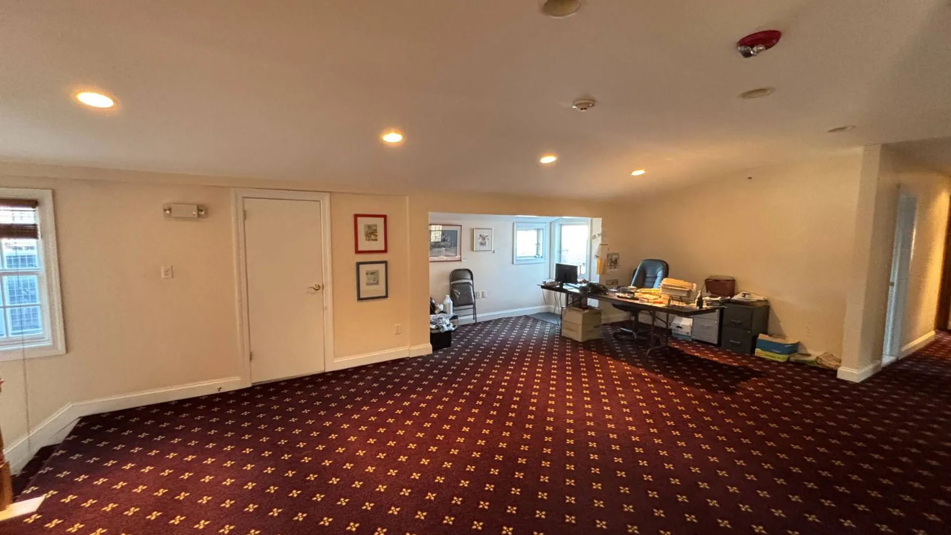 Property at 1345 Old Northern Blvd, Roslyn, NY 11576 15