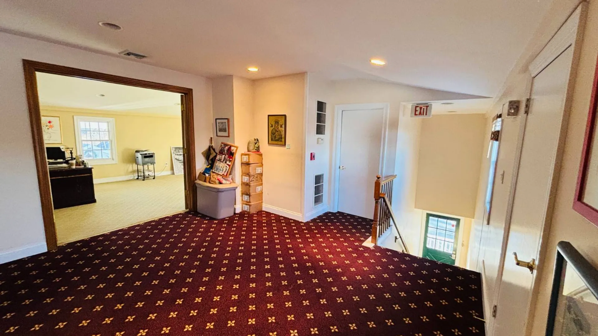 Property at 1345 Old Northern Blvd, Roslyn, NY 11576 16