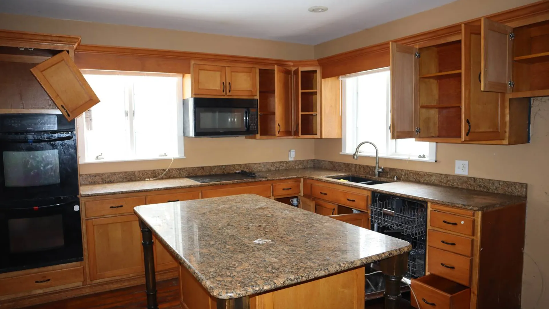 Property at 59 Otsego St, Canajoharie, NY 13317 9