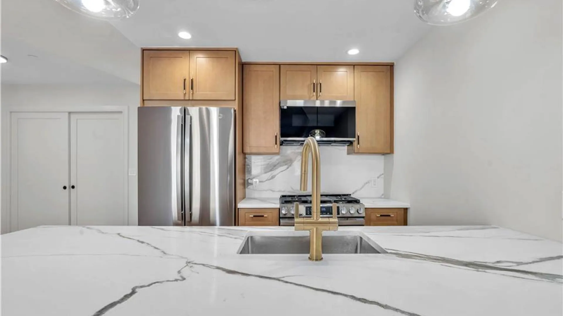 Property at 266 10th St, Brooklyn, NY 11215 4
