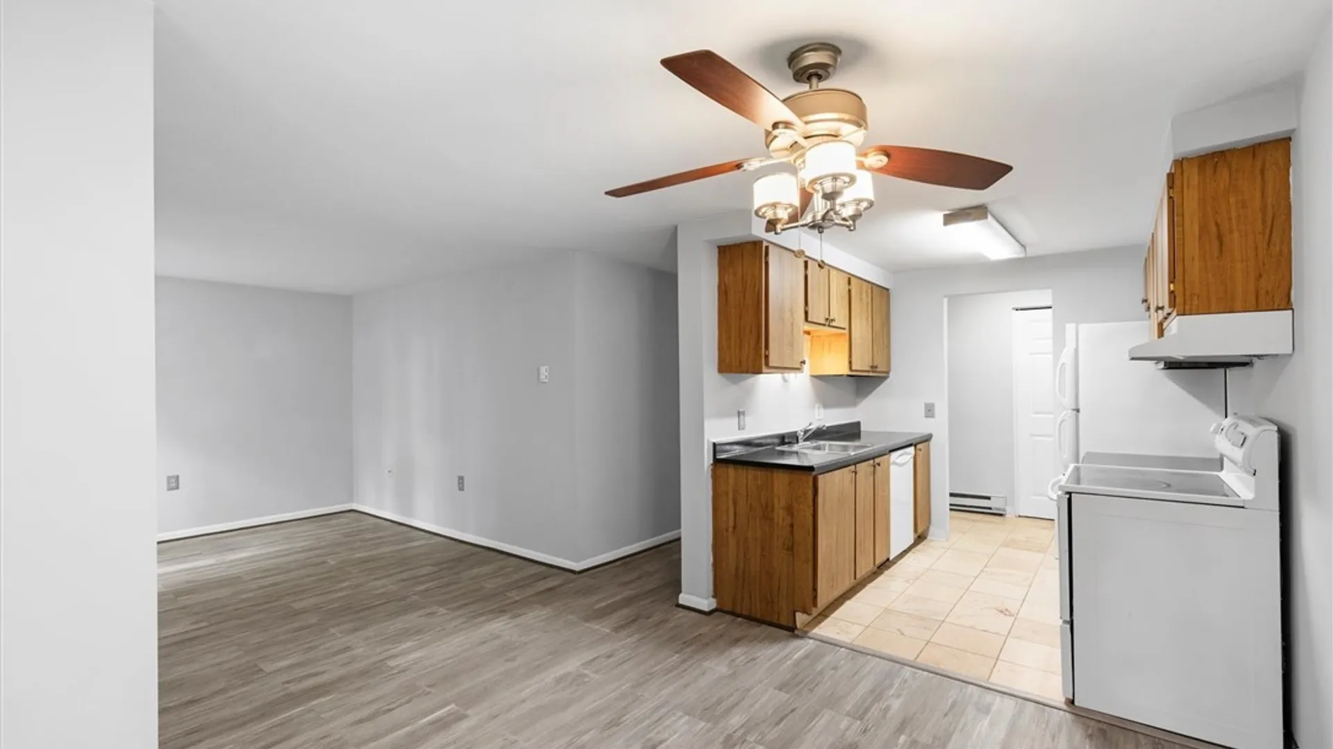 Property at 266 Watertree Drive, DeWitt, NY 13057 20