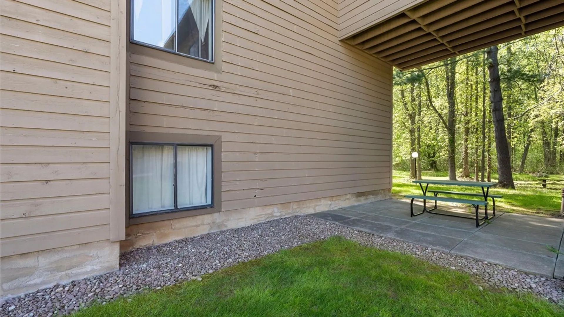 Property at 266 Watertree Drive, DeWitt, NY 13057 43