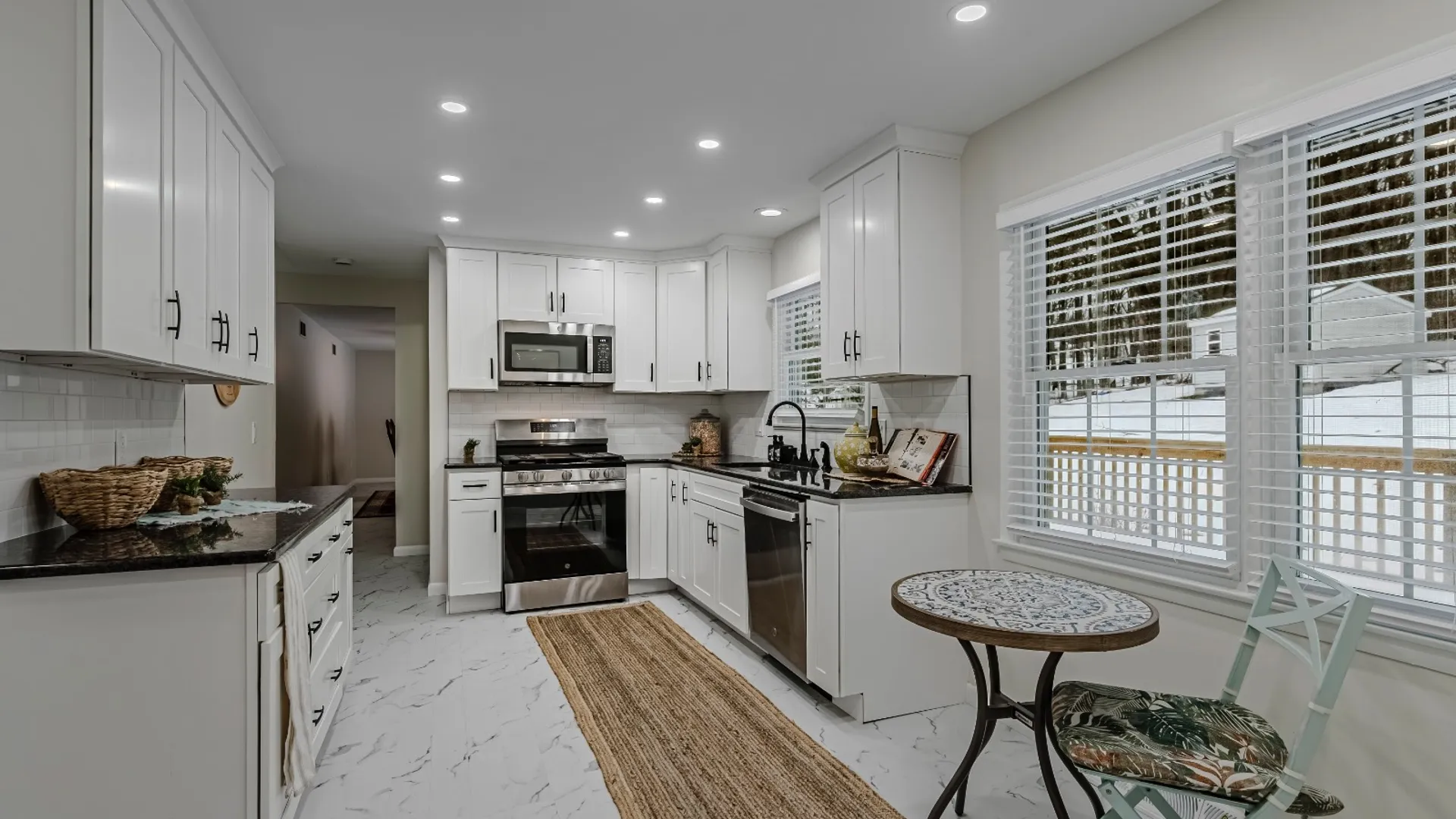 Property at 14 Overbrook Circle, New Hartford, NY 13413 4