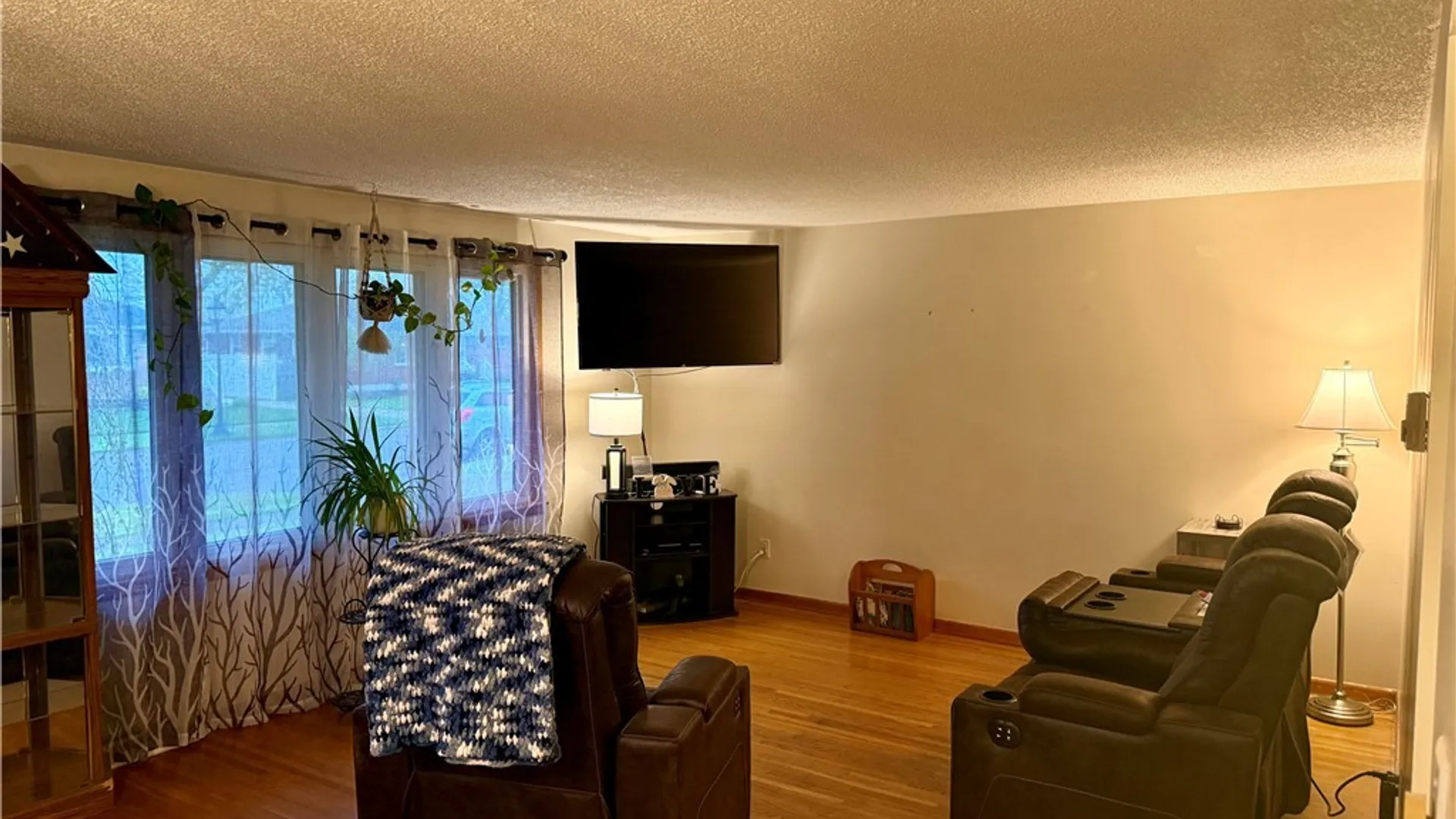 Property at 86 Diane Drive, Cheektowaga, NY 14225 4