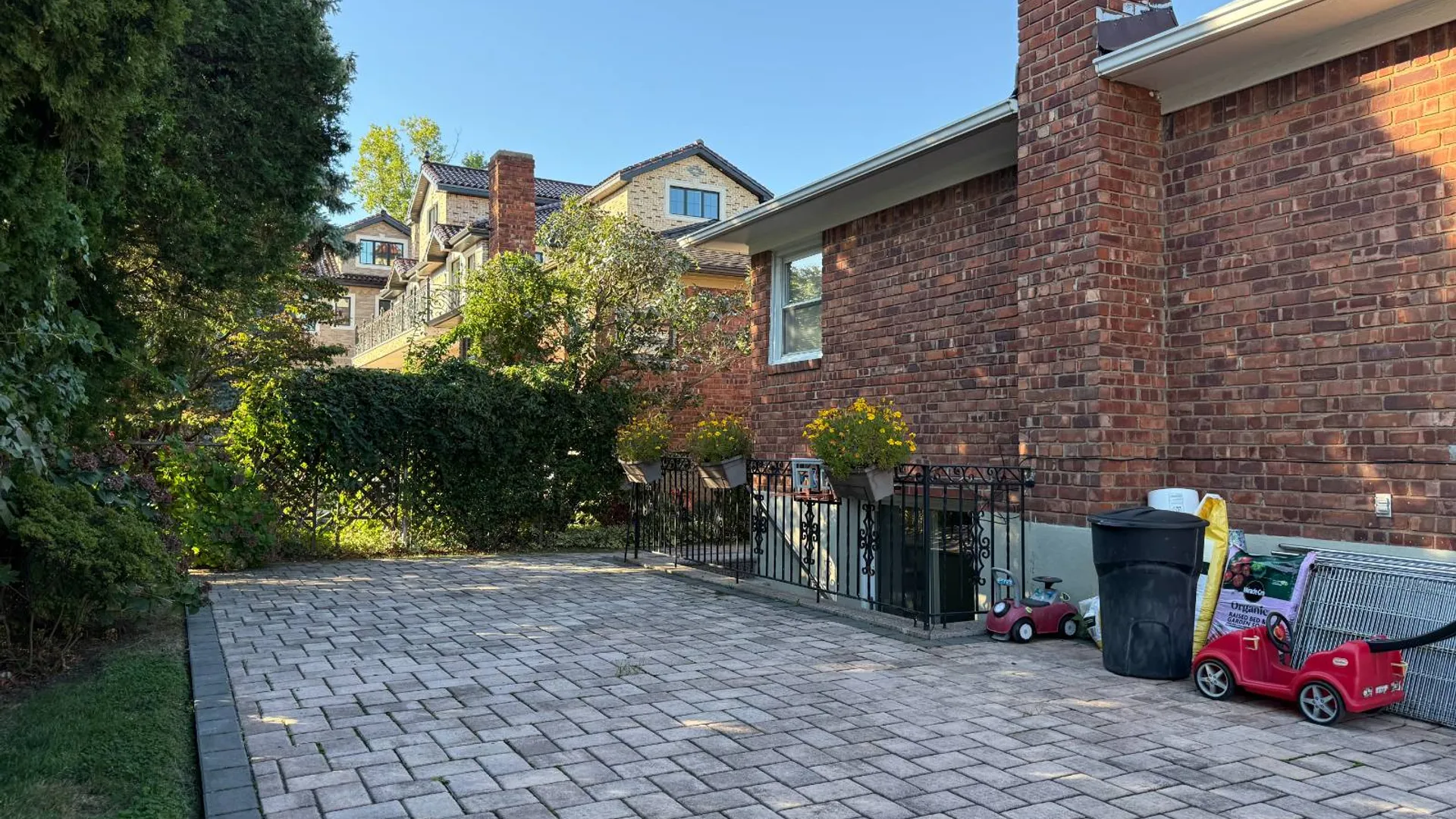 Property at 2835 Bell Blvd, Bayside, NY 11360 17