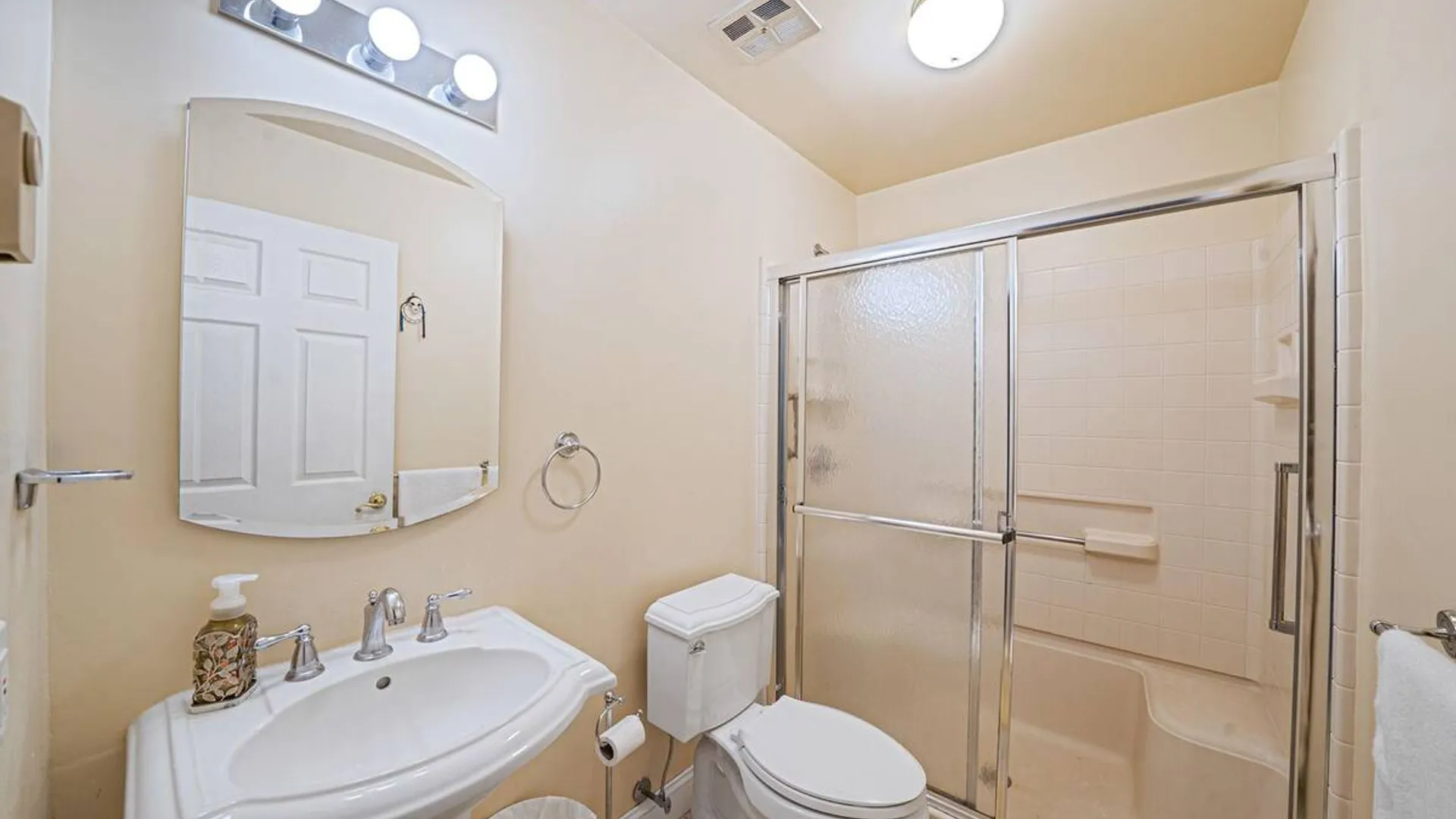 Property at 116 b Exmore Court, Ridge, NY 11961 18