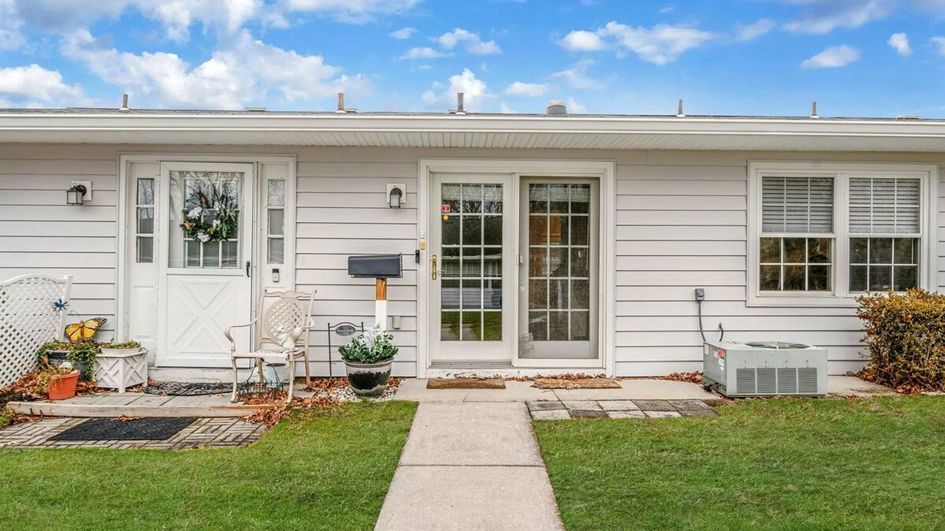 Property at 116 b Exmore Court, Ridge, NY 11961 3