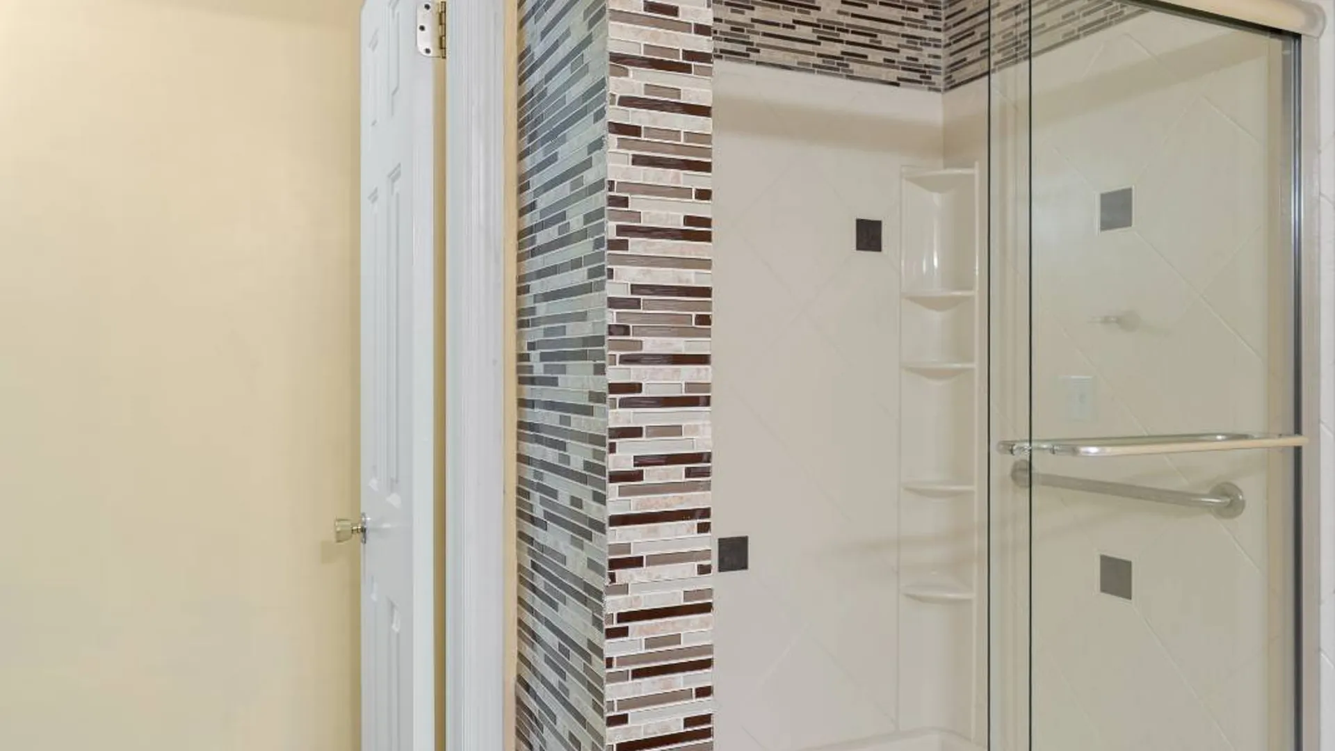 Property at 145 Killarney Dr, Schenectady, NY 12309 31