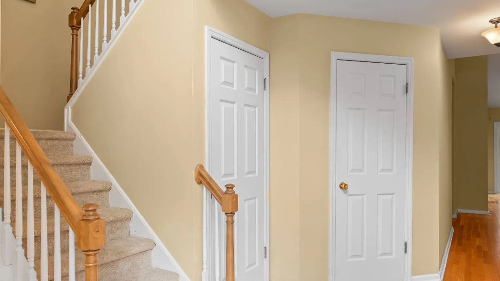 Property at 145 Killarney Dr, Schenectady, NY 12309 5