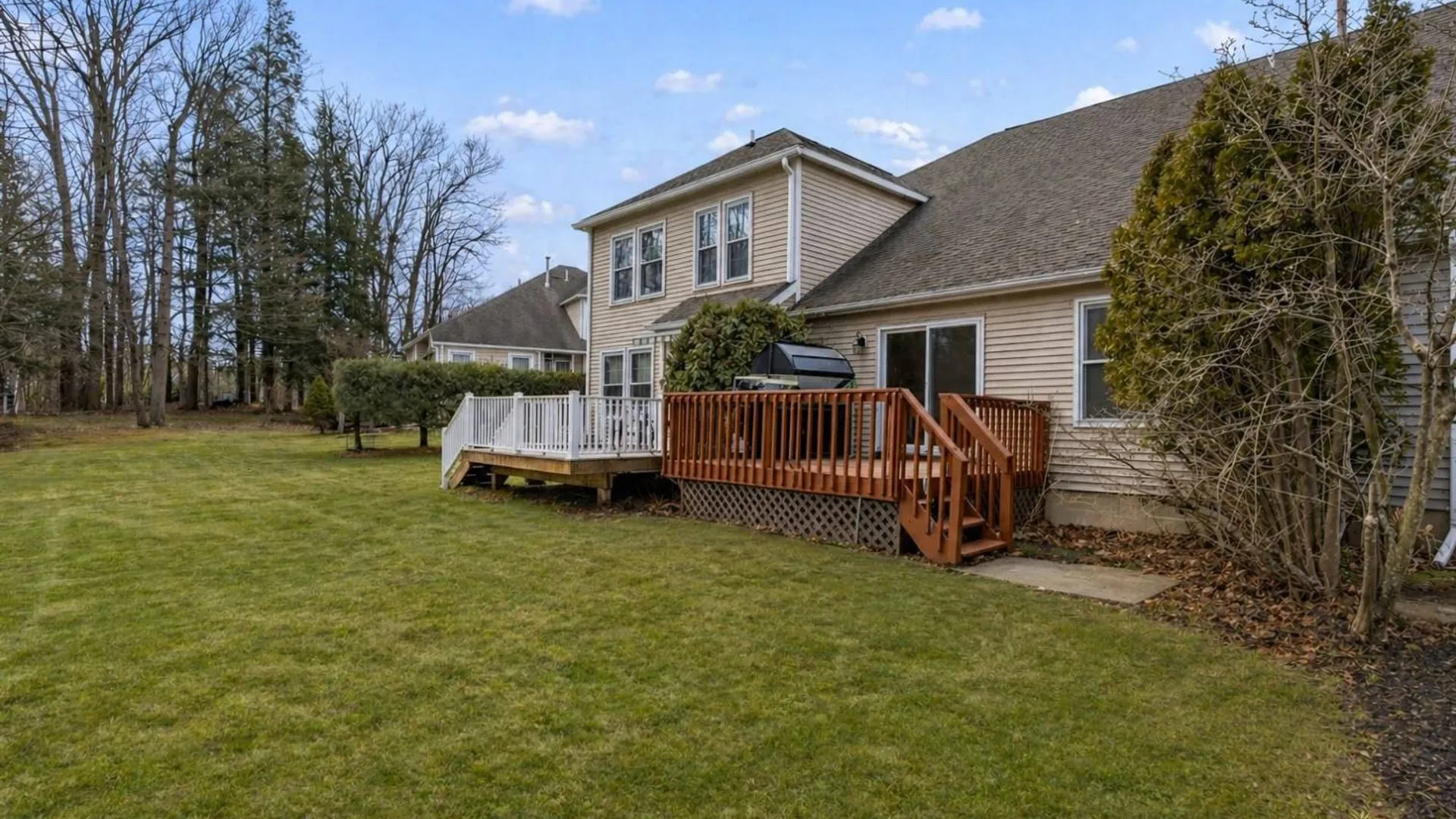 Property at 145 Killarney Dr, Schenectady, NY 12309 51