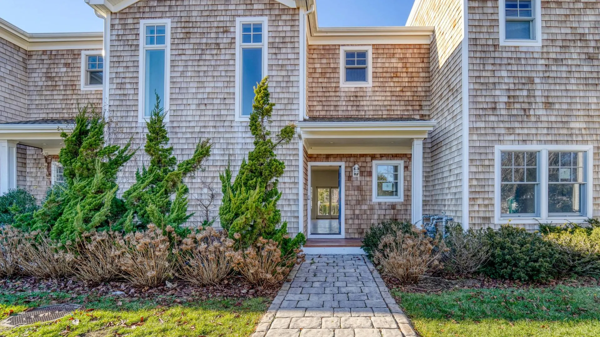Property at 68 FOSTER AVE UNIT 3, Hampton Bays, NY 11946 5