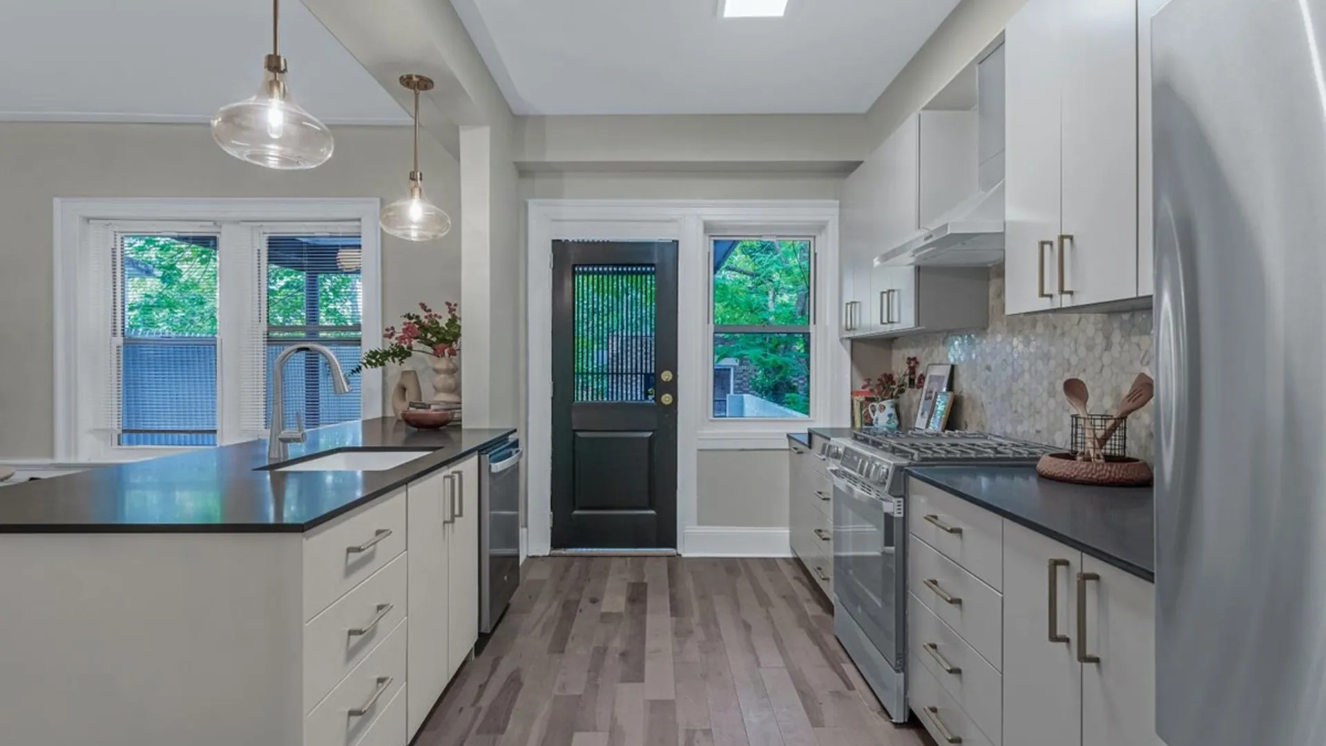 Property at 3 Schenck Court, Brooklyn, NY 11207 6