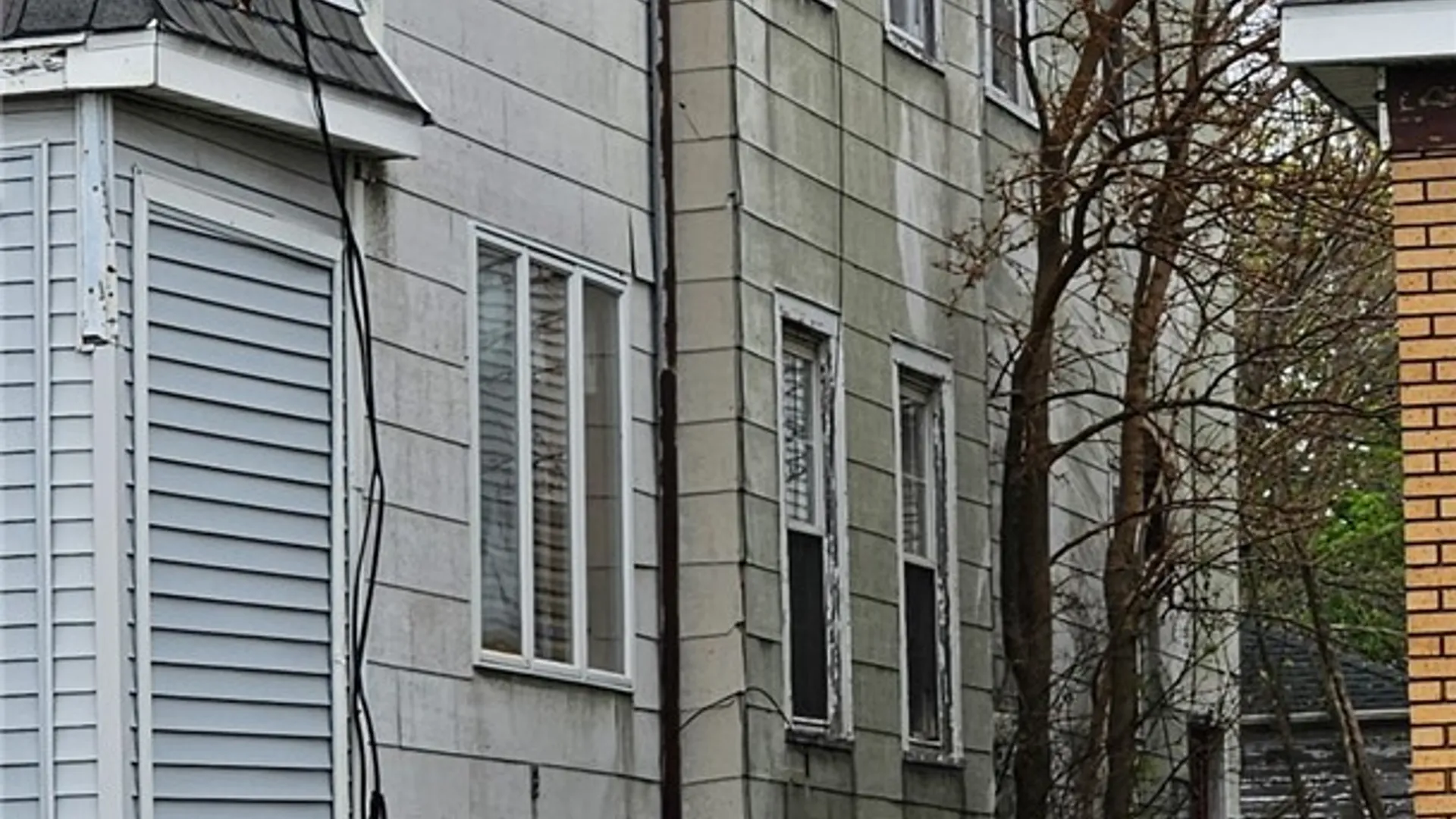 Property at 2467 Niagara Street, Buffalo, NY 14207 2