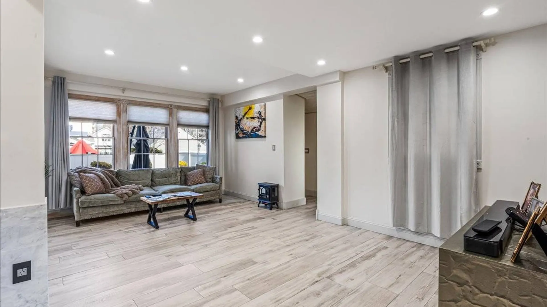 Property at 16207 12th Rd, Beechhurst, NY 11357 13