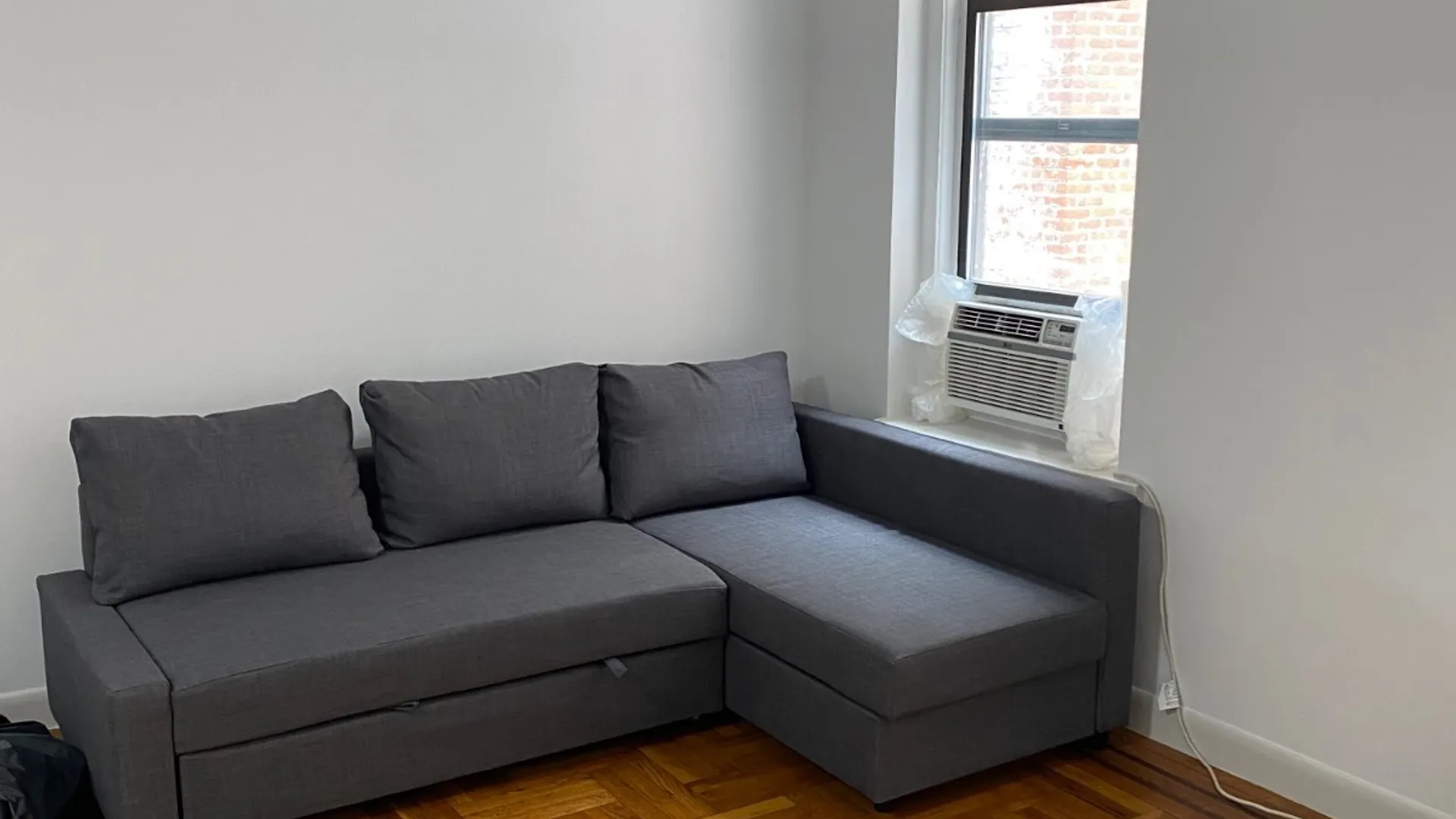 Property at 3039 Ocean parkway, Brooklyn, NY 11235 4