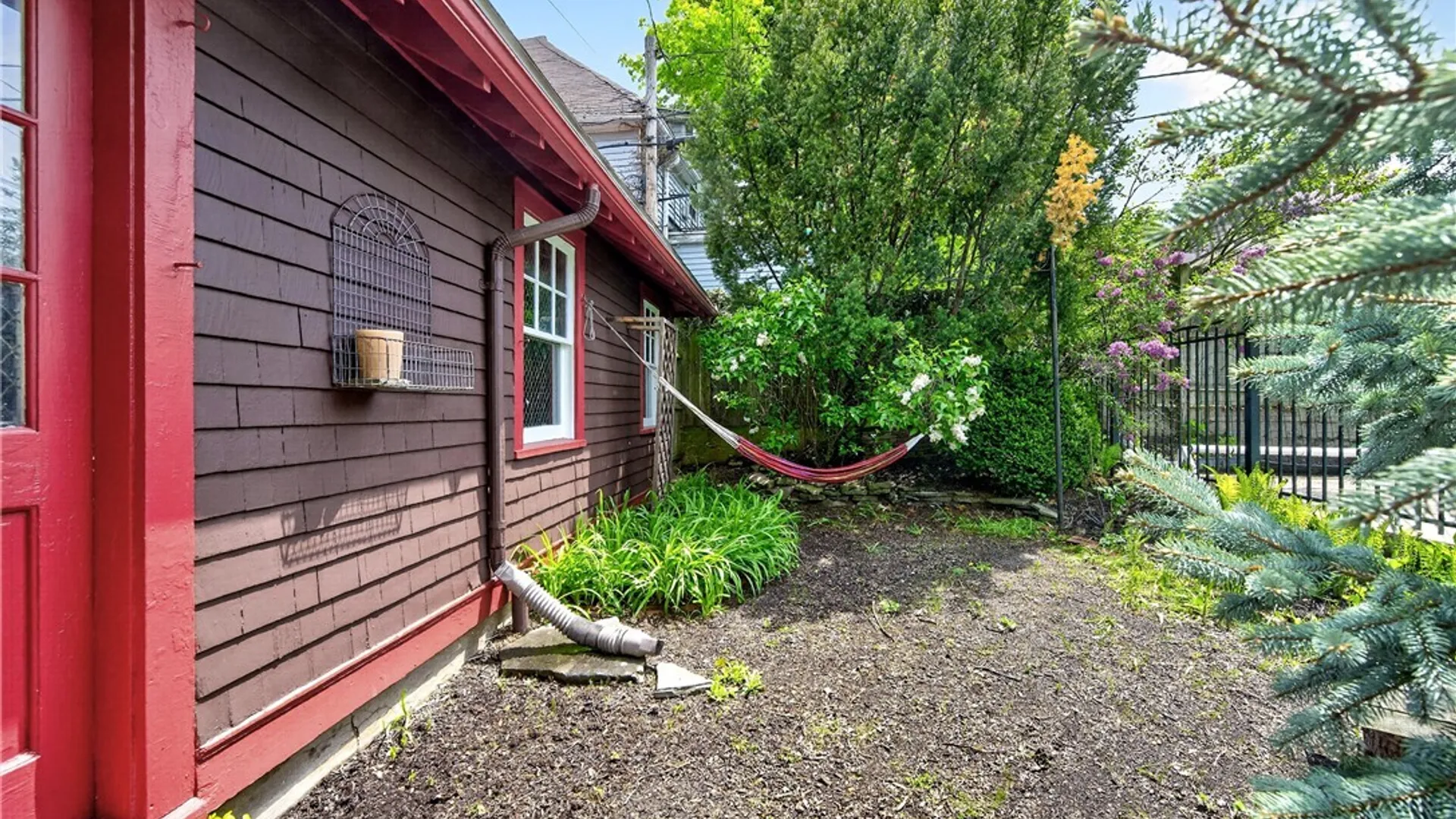 Property at 45 Summit Avenue, Buffalo, NY 14214 37