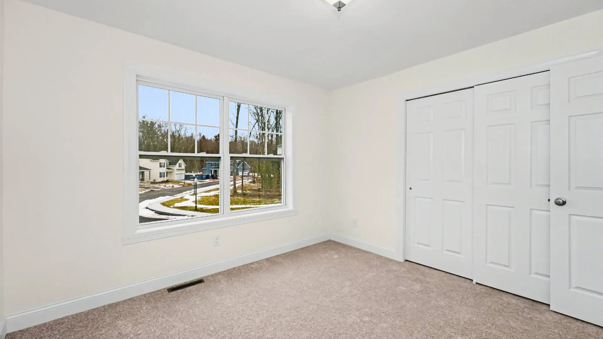 Property at 26 Tamarack Street, Ballston Lake, NY 12019 28