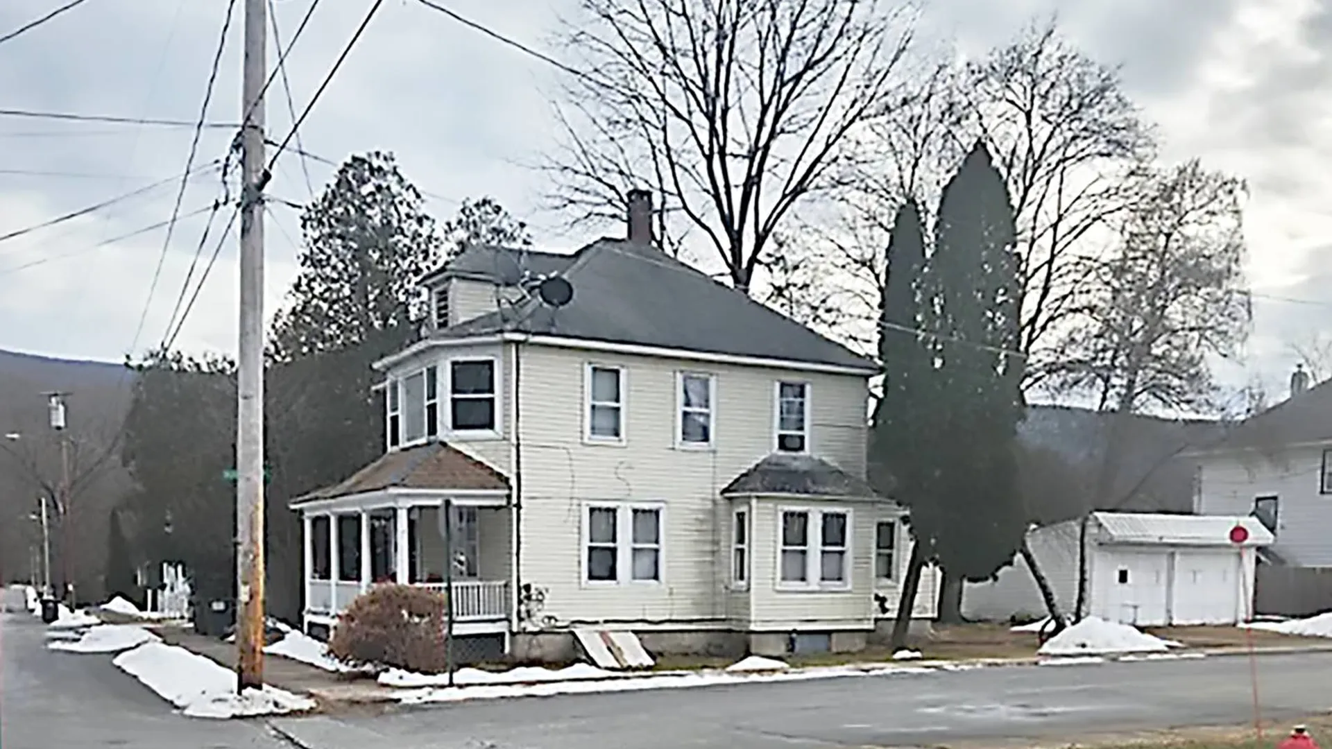 Property at 11 Tuthill Ave, Ellenville, NY 12428 2