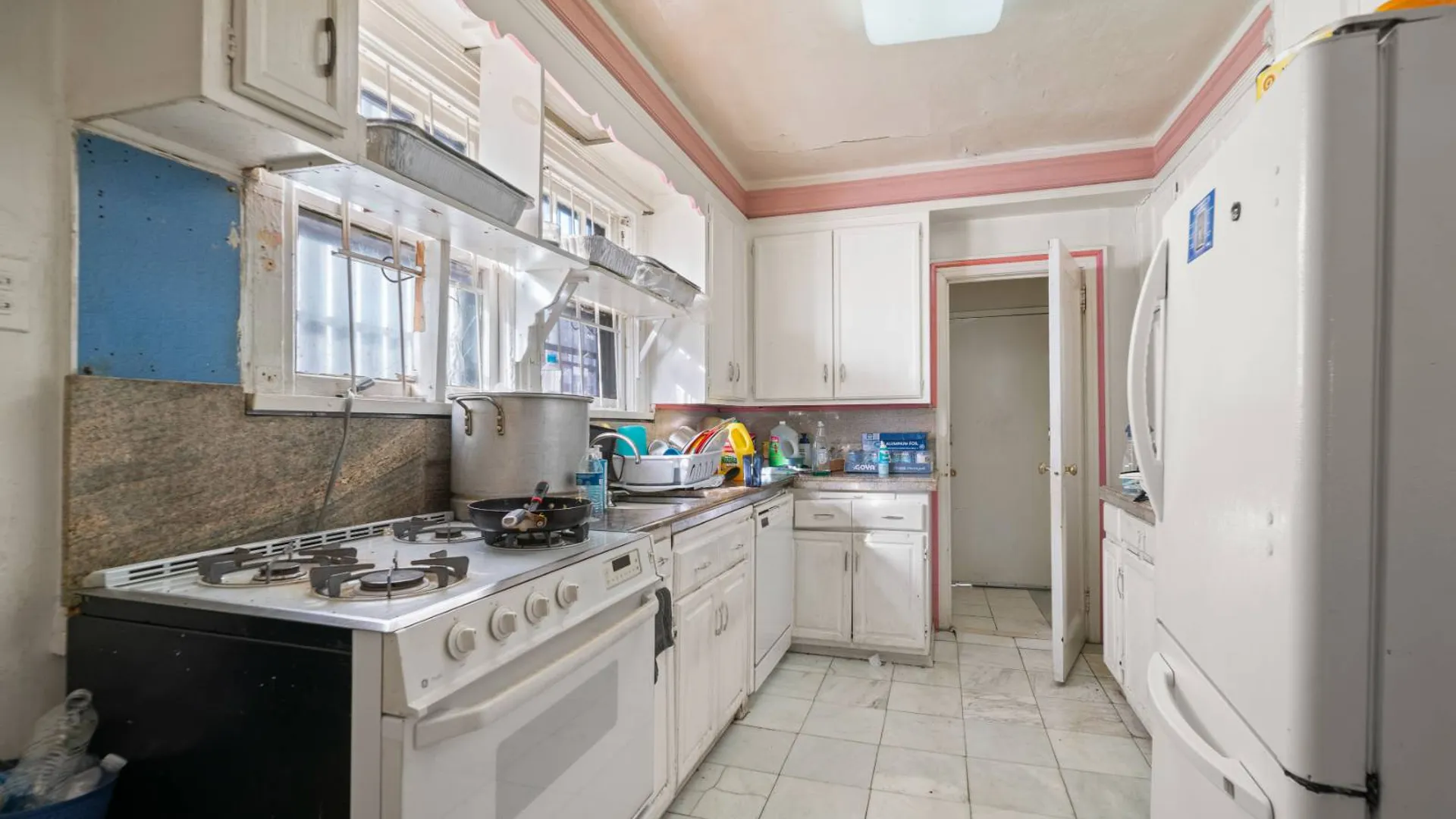 Property at 871 Linden Blvd, Brooklyn, NY 11203 8