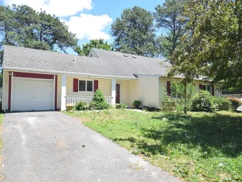 Property at 3 Willow CT, Medford, NY 11763
