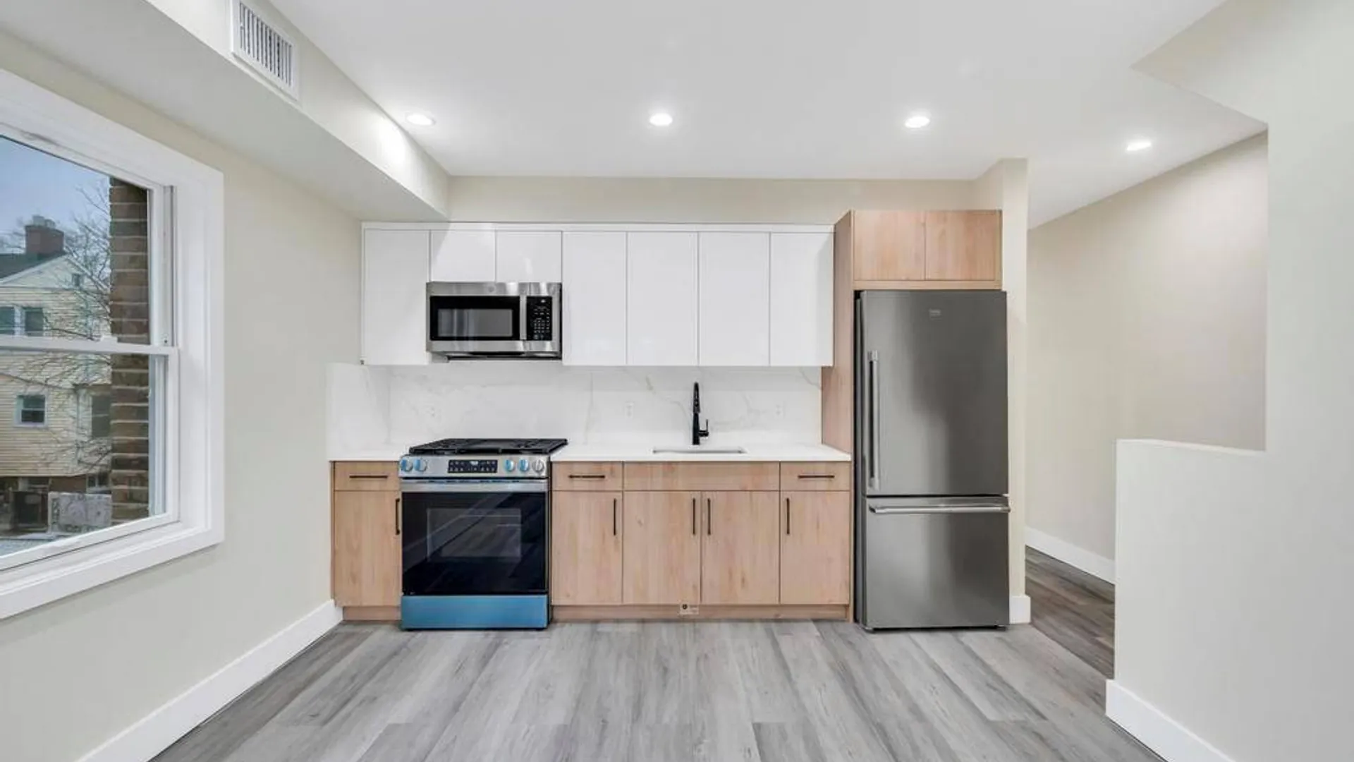 Property at 38-24 56 Street, New York, NY 11377 31