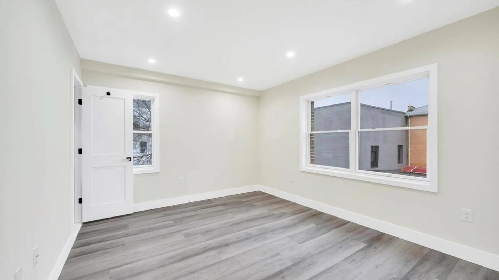 Property at 38-24 56 Street, New York, NY 11377 37