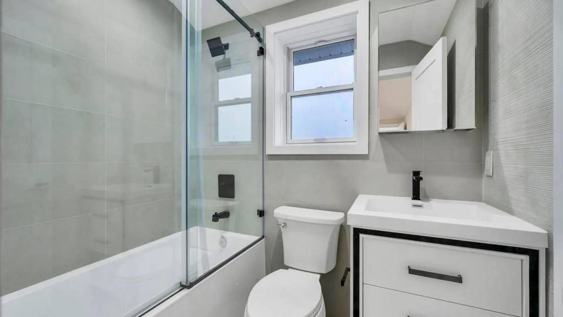 Property at 38-24 56 Street, New York, NY 11377 42