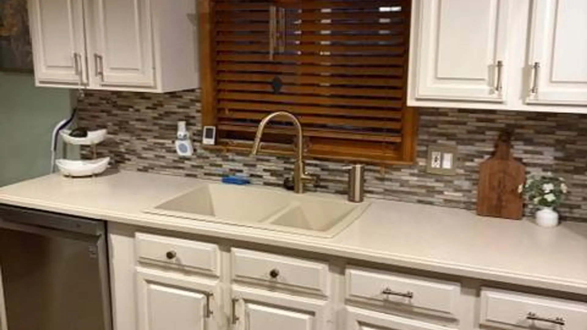 Property at 279 Dickie Ave, Staten Island, NY 10314 14