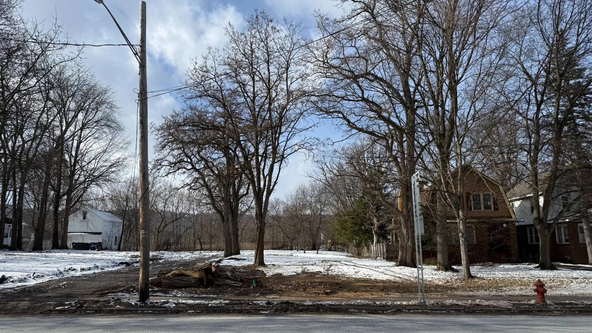Property at 4896 Salina S St, Syracuse, NY 13205 2