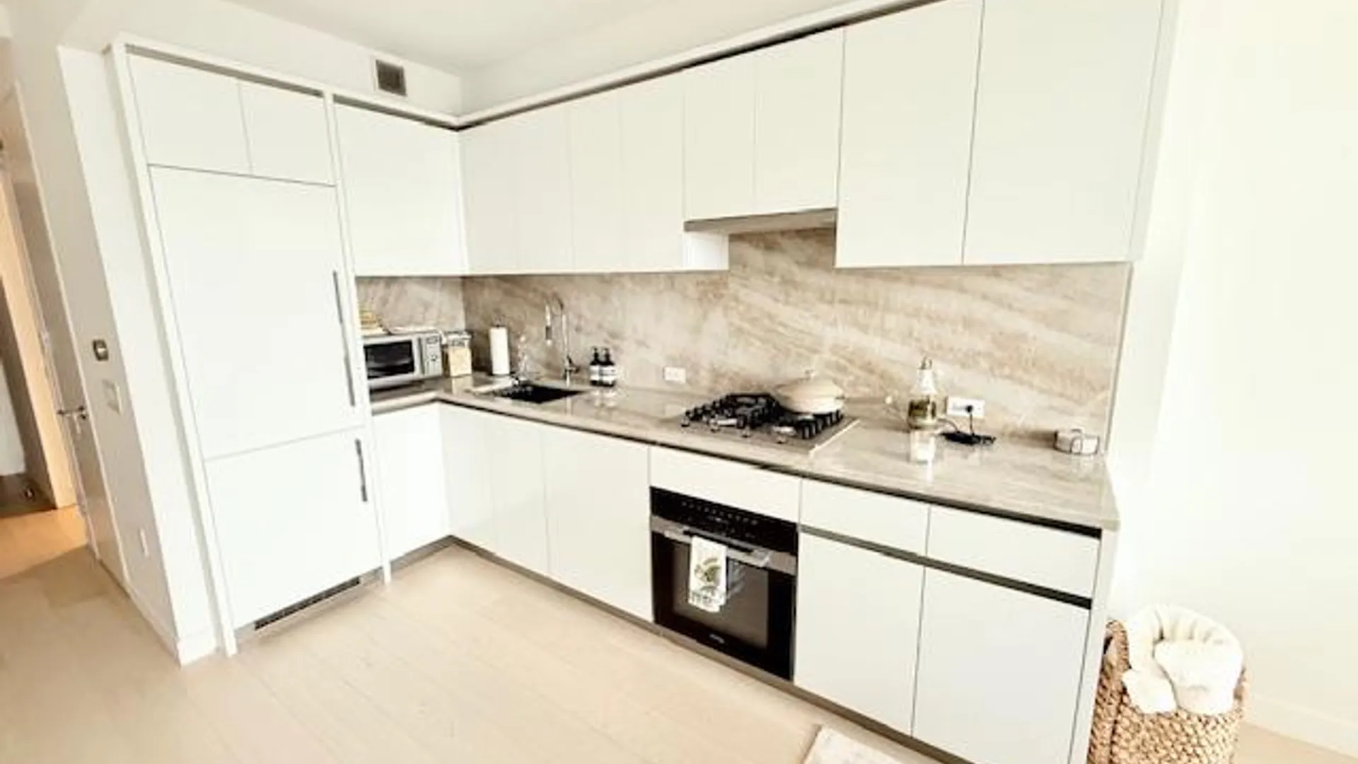 Property at 450 Washington Street, New York (Manhattan), NY 10013 5