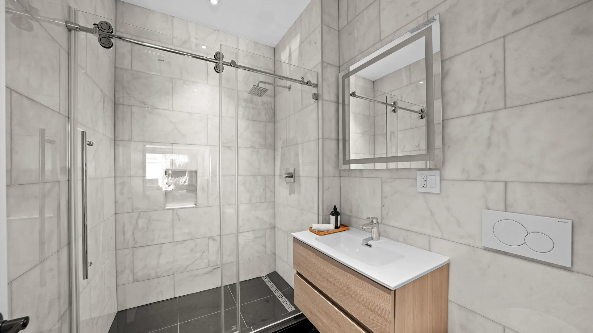 Property at 256 West 88th Street, New York, NY 10024 6