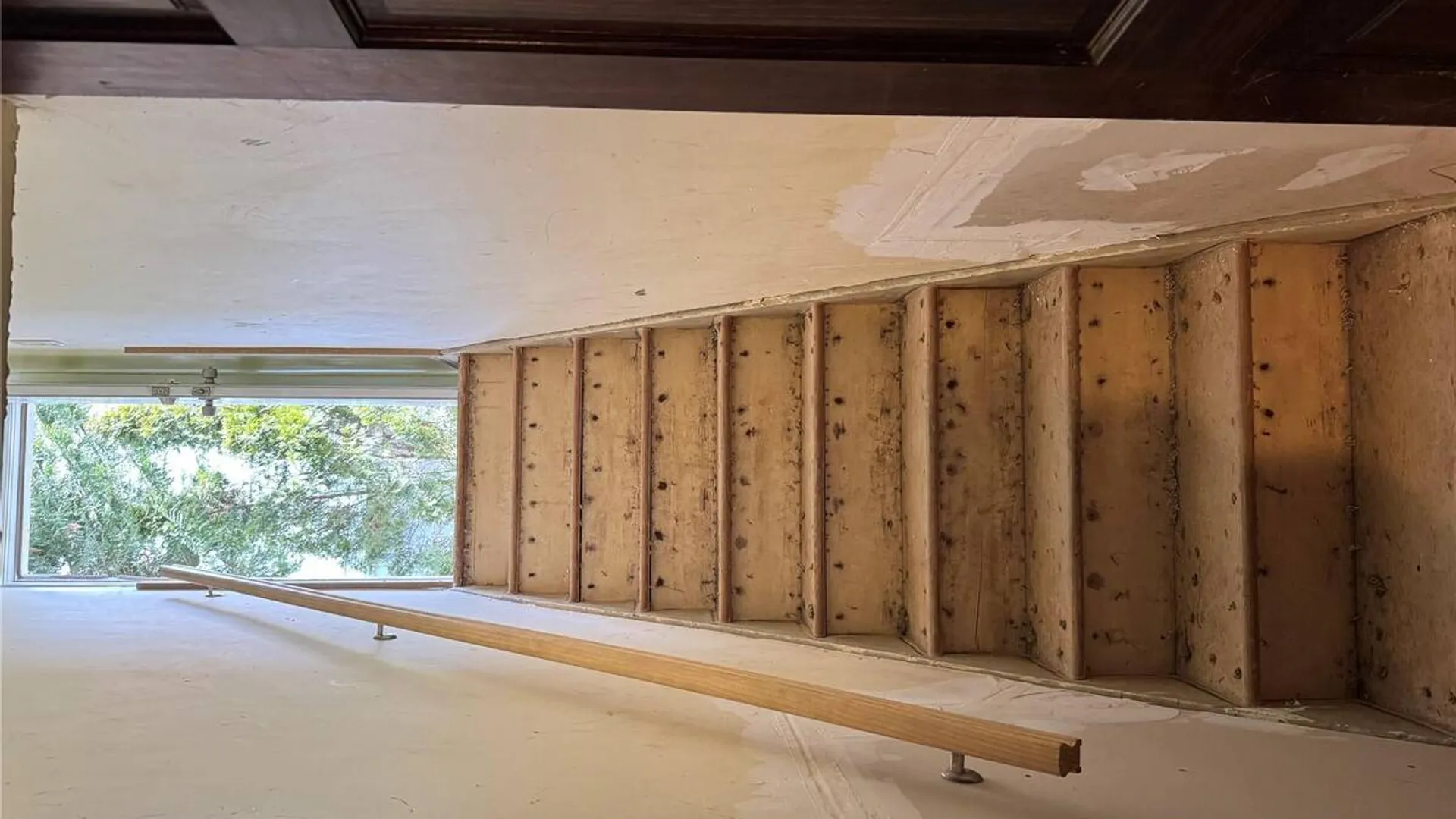 Property at 1 Arrowood Lane Lane, Melville, NY 11747 19