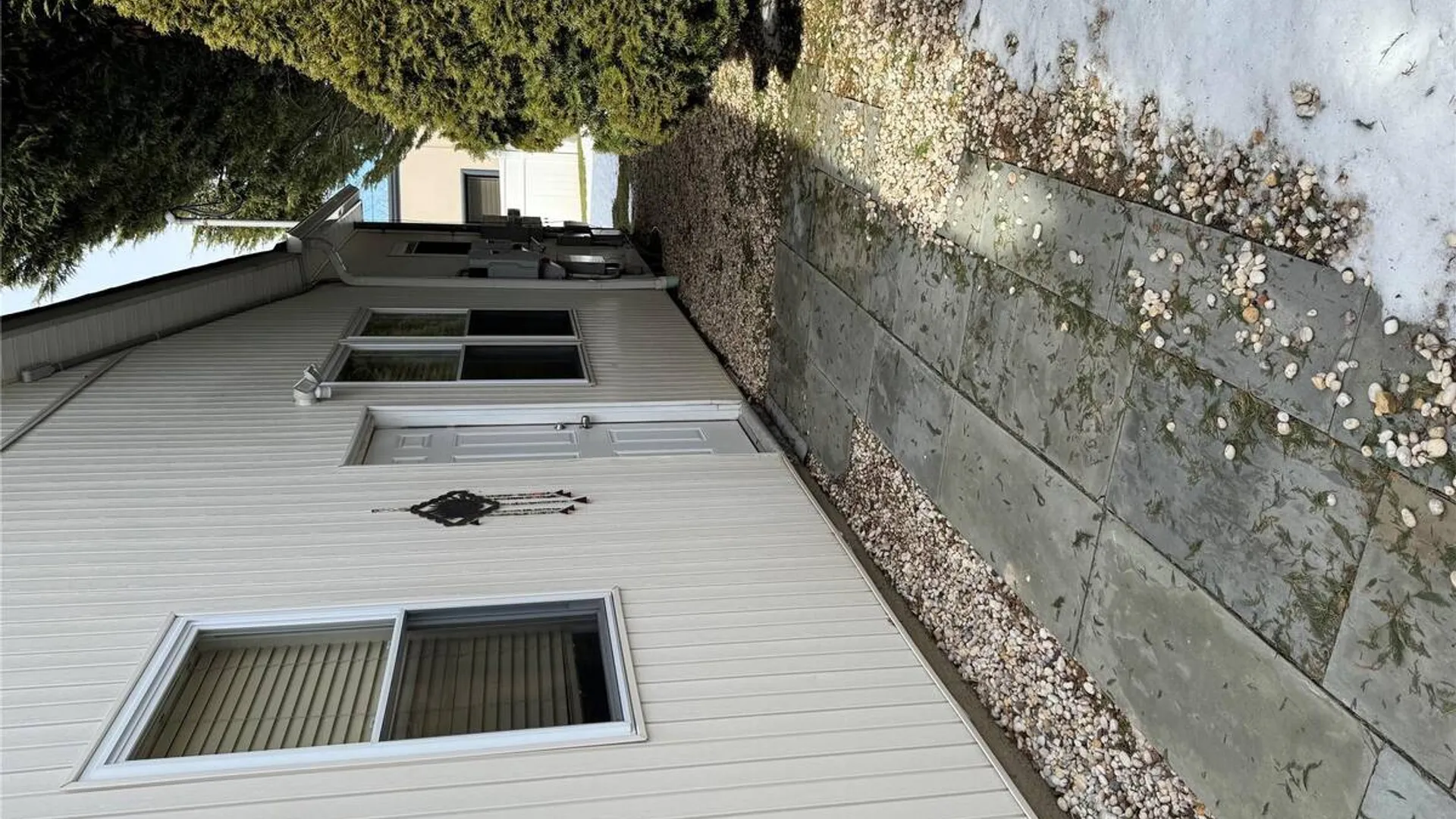 Property at 1 Arrowood Lane Lane, Melville, NY 11747 21