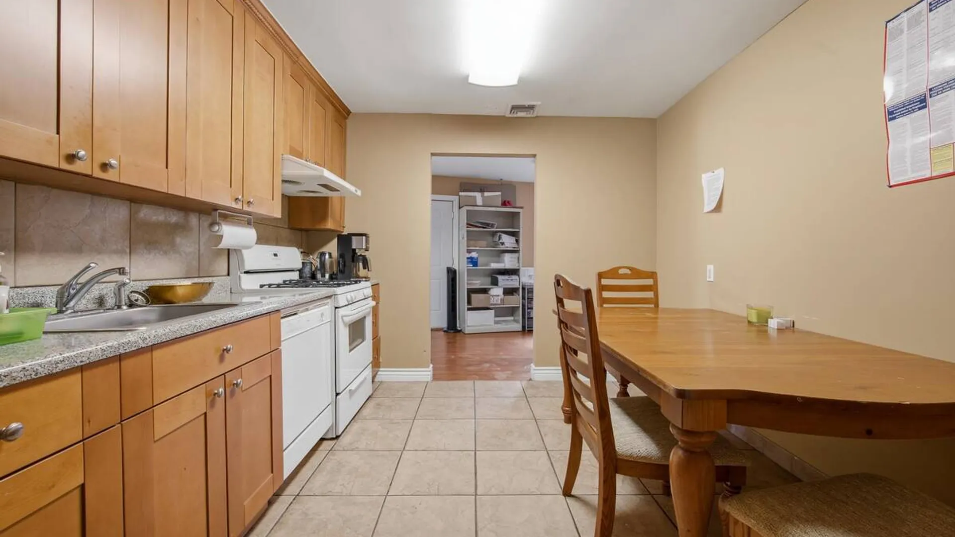 Property at 1 Arrowood Lane Lane, Melville, NY 11747 26