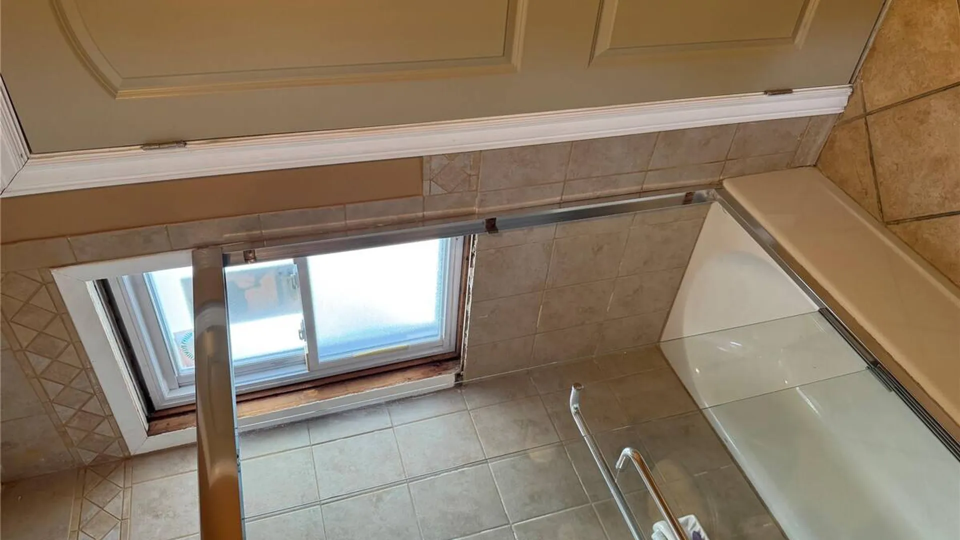 Property at 1 Arrowood Lane Lane, Melville, NY 11747 9