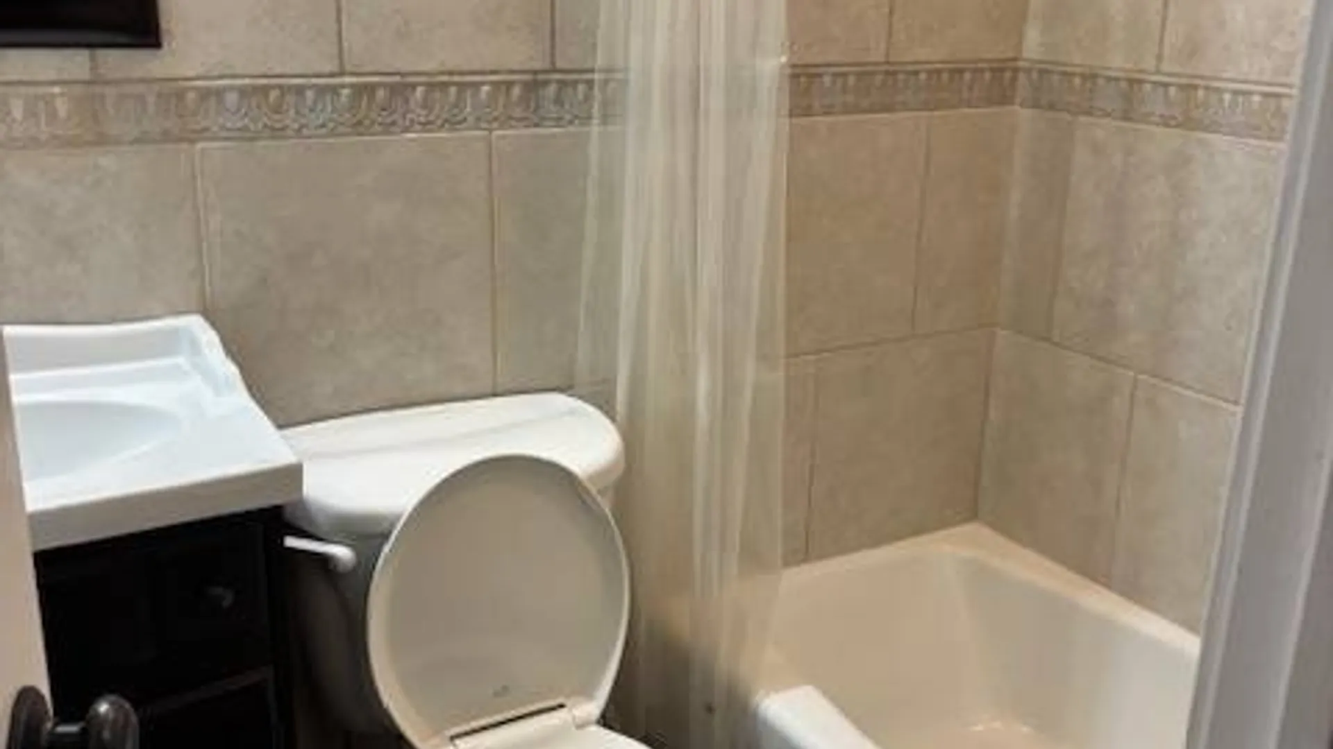 Property at 114 Collyer Avenue, Staten Island, NY 10312 3