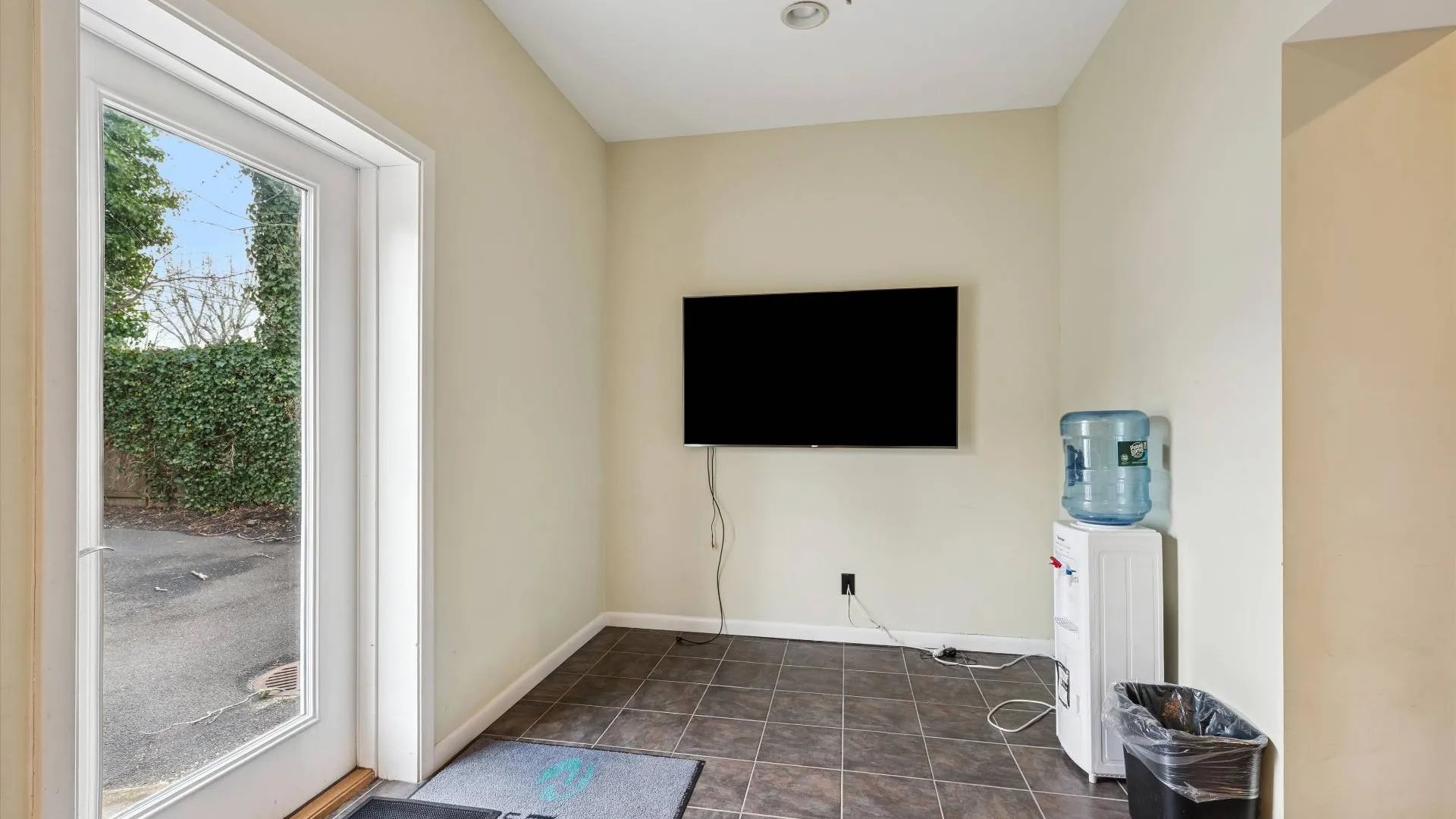 Property at 28 Cameron Street, Southampton, NY 11968 13