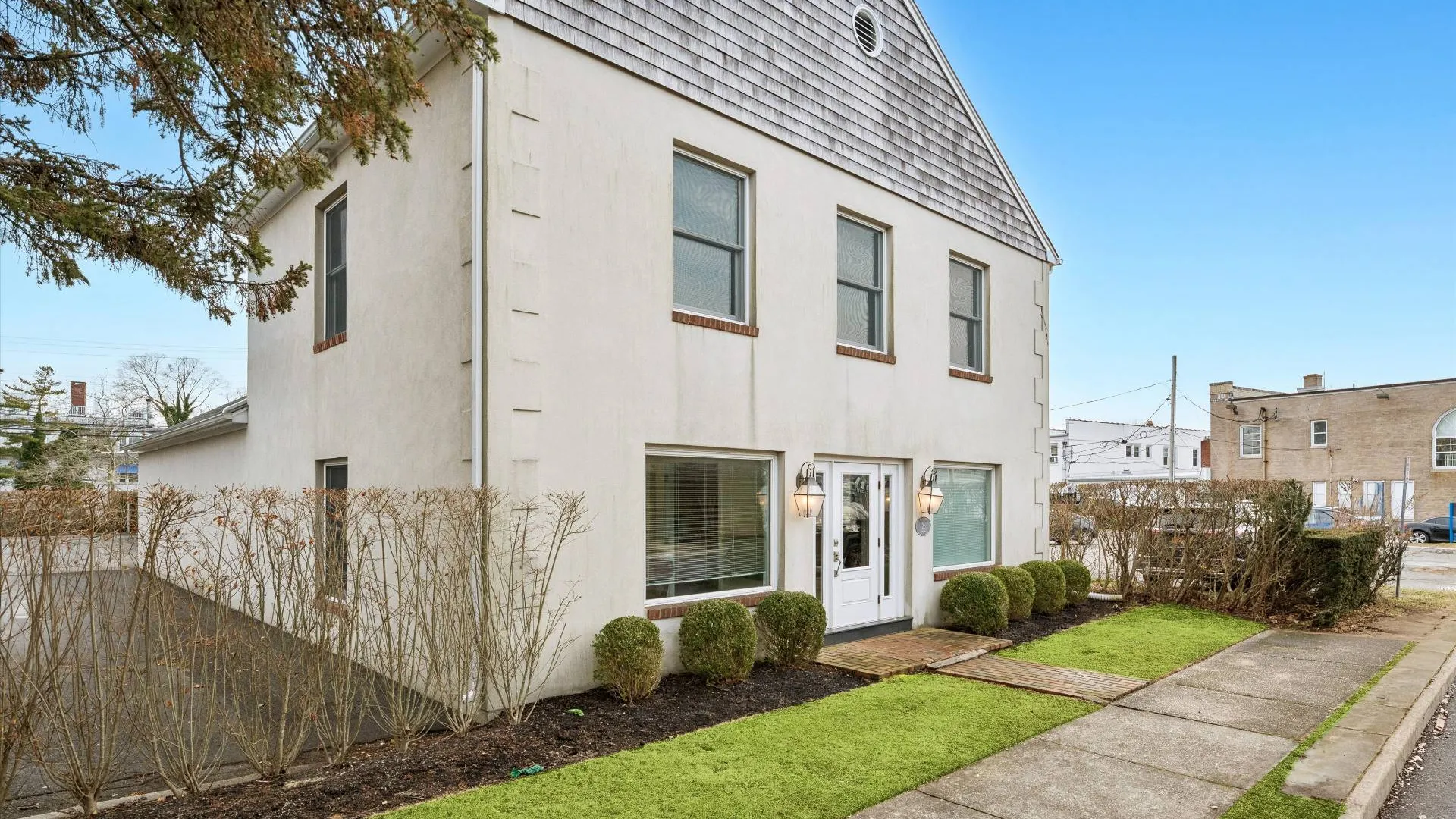 Property at 28 Cameron Street, Southampton, NY 11968 3