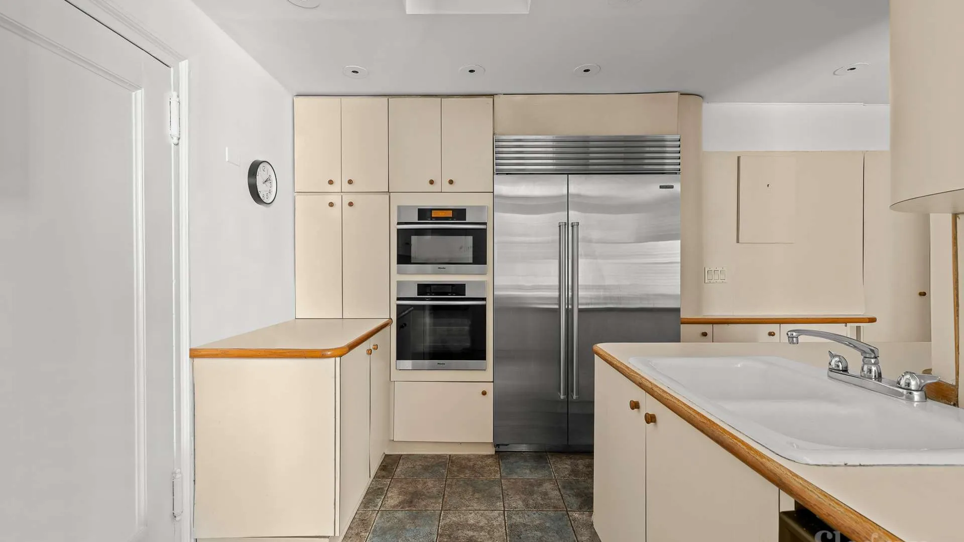 Property at 175 Riverside Drive, New York, NY 10024 3