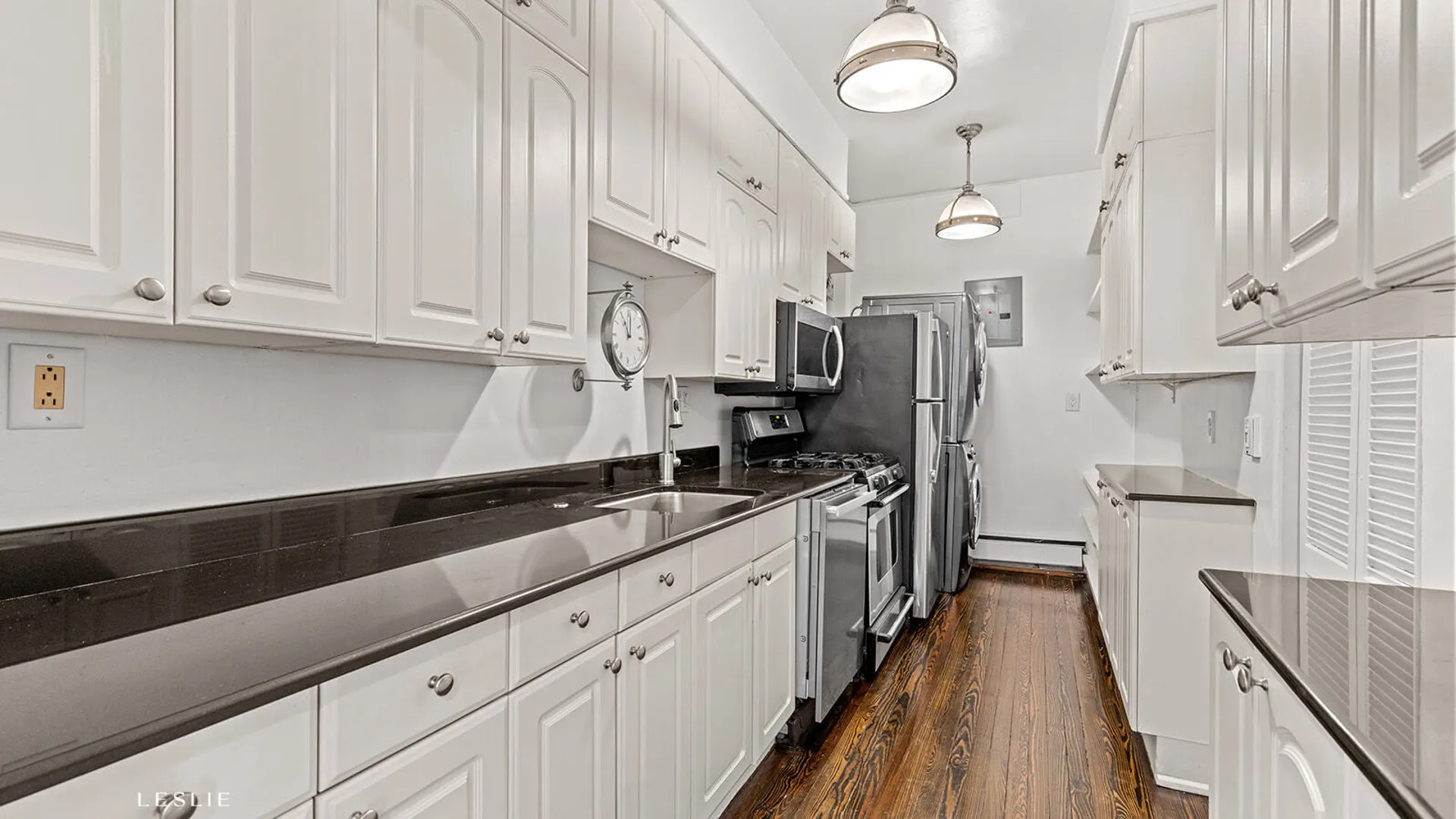 Property at 121 East 61st Street, New York, NY 10065 3