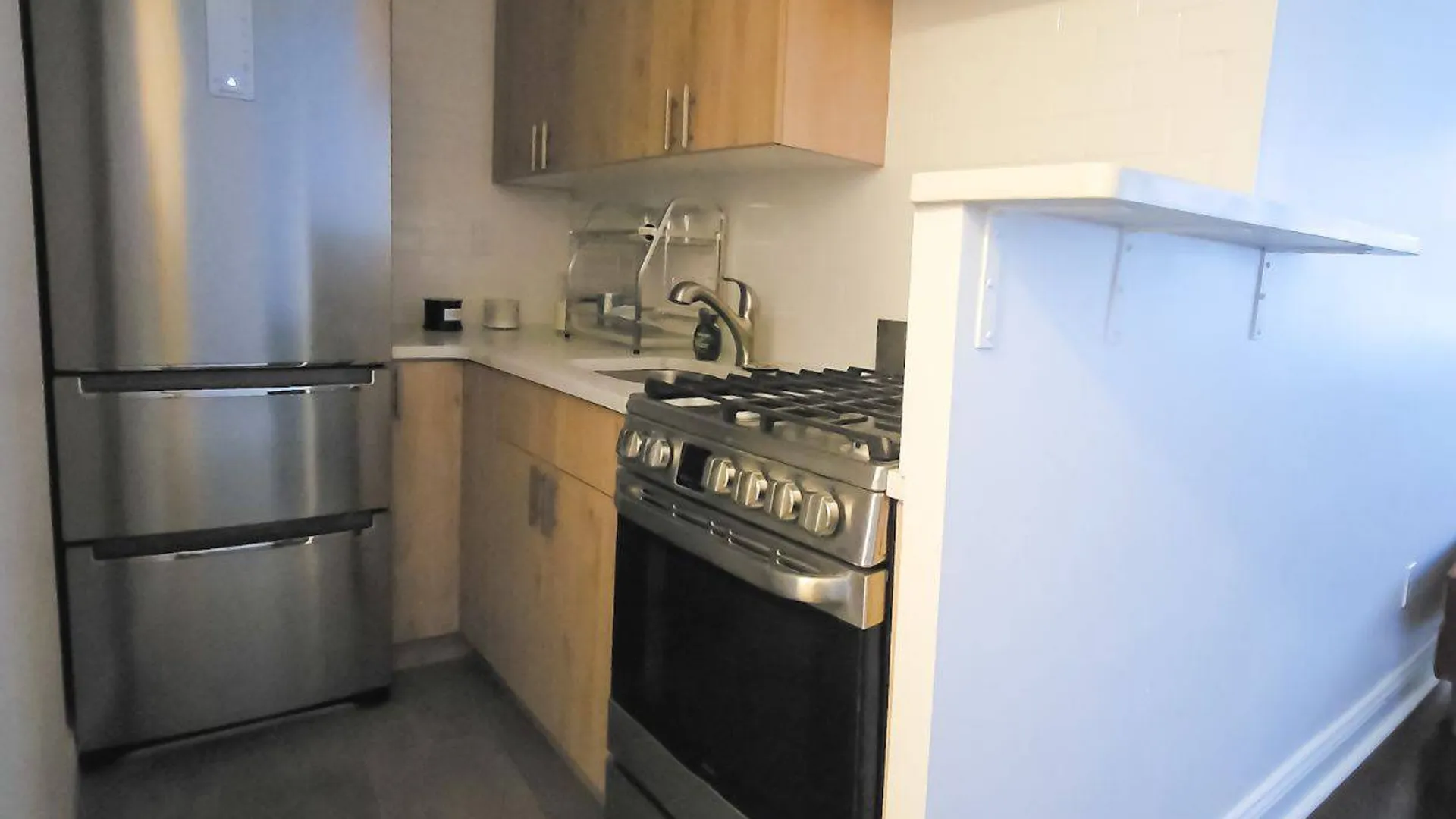 Property at 225 East 36th Street, New York, NY 10016 4