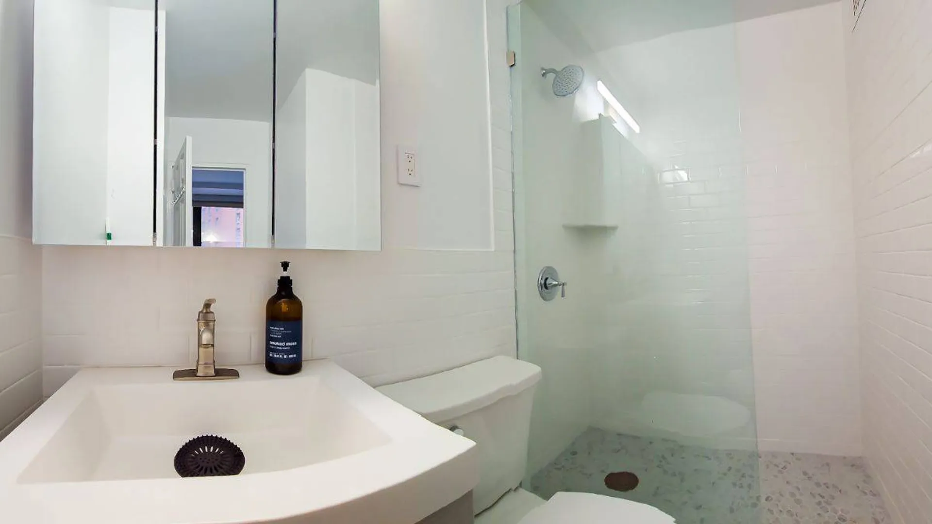 Property at 225 East 36th Street, New York, NY 10016 5