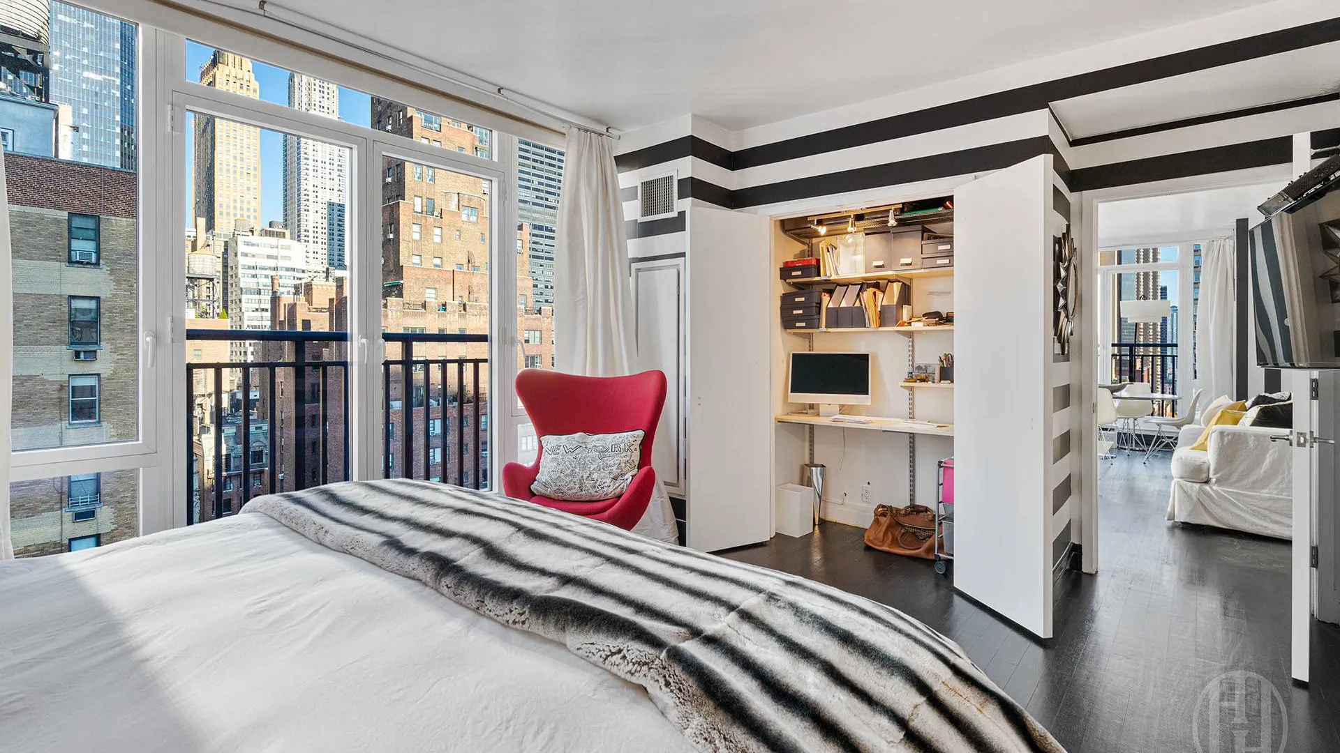 Property at 45 Park Avenue, New York, NY 10016 3
