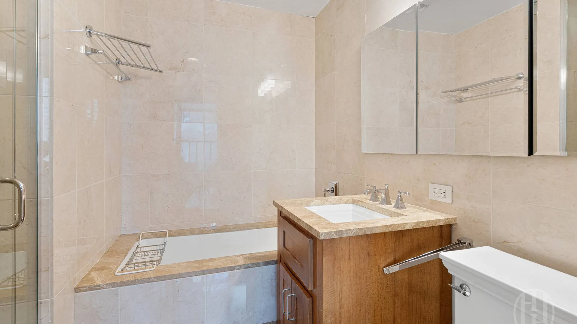 Property at 45 Park Avenue, New York, NY 10016 5