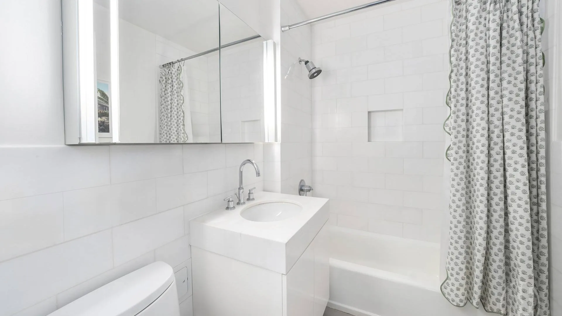 Property at 300 East 64th Street, New York, NY 10021 6