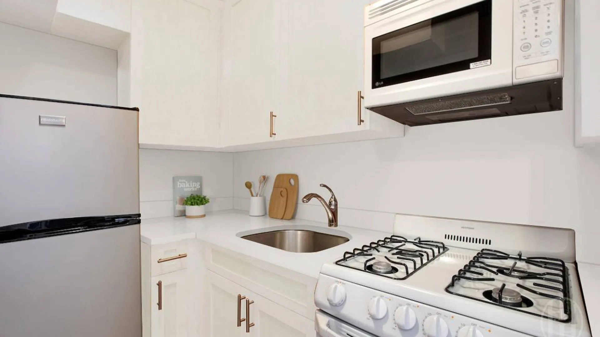 Property at 225 East 36th Street, New York, NY 10016 3