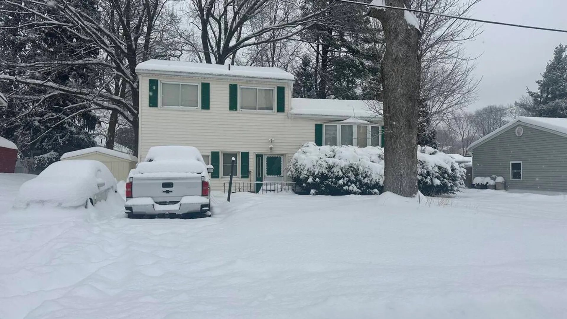 Property at 3307 Woodlawn Avenue, Schenectady, NY 12304 2