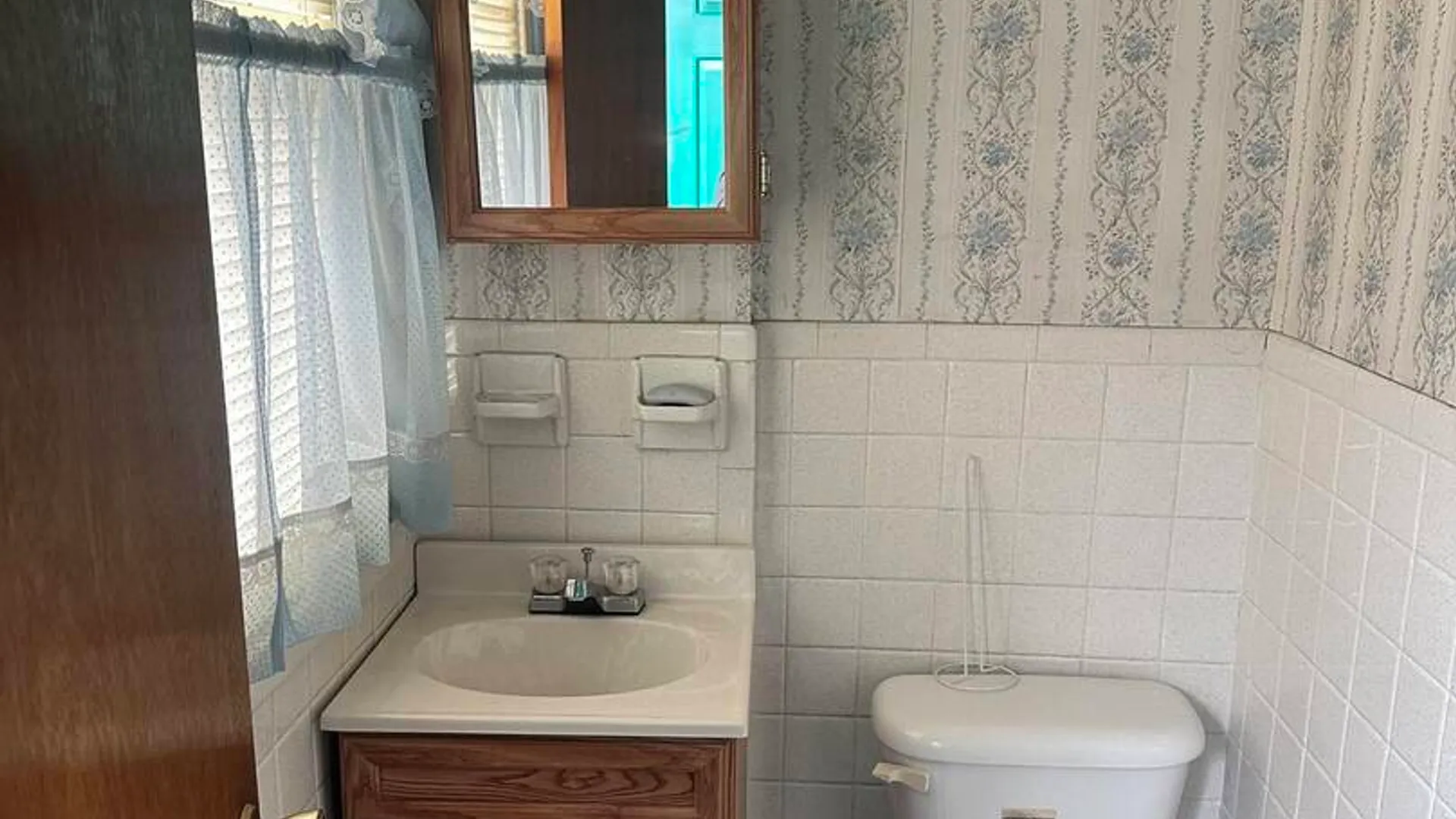 Property at 3307 Woodlawn Avenue, Schenectady, NY 12304 5